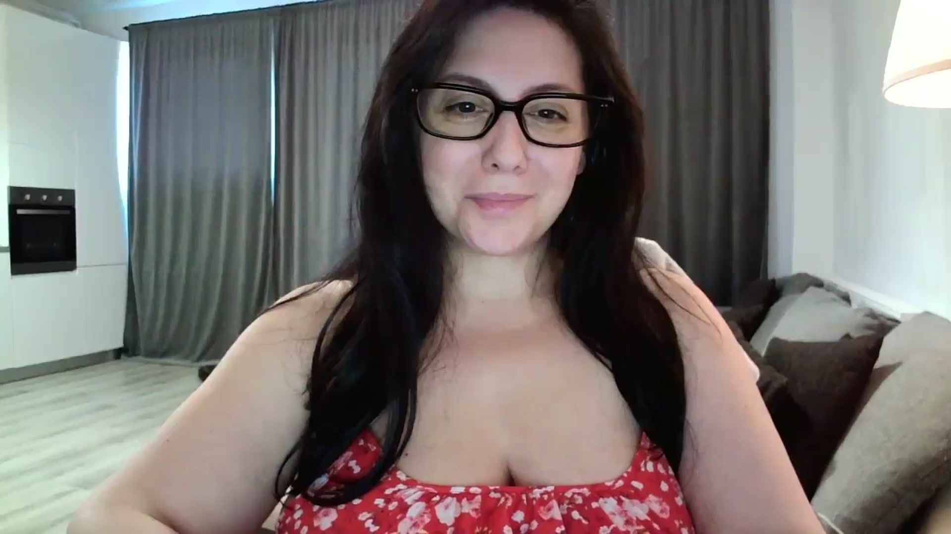 Gallery image thumbnail from SILKYWOMAN's myfreecams stream on, 10/14/2024, 14:42 image 9 of 20