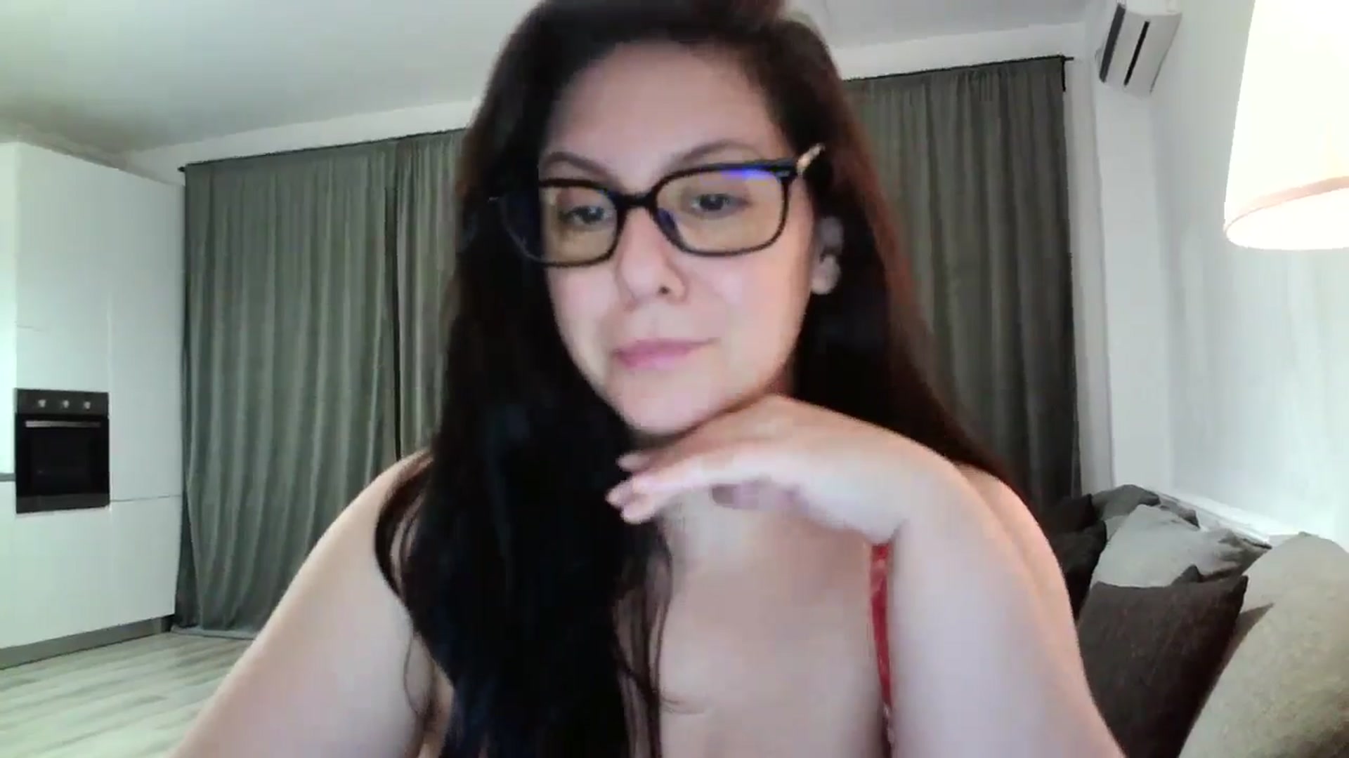 Gallery image thumbnail from SILKYWOMAN's myfreecams stream on, 10/14/2024, 18:31 image 13 of 20