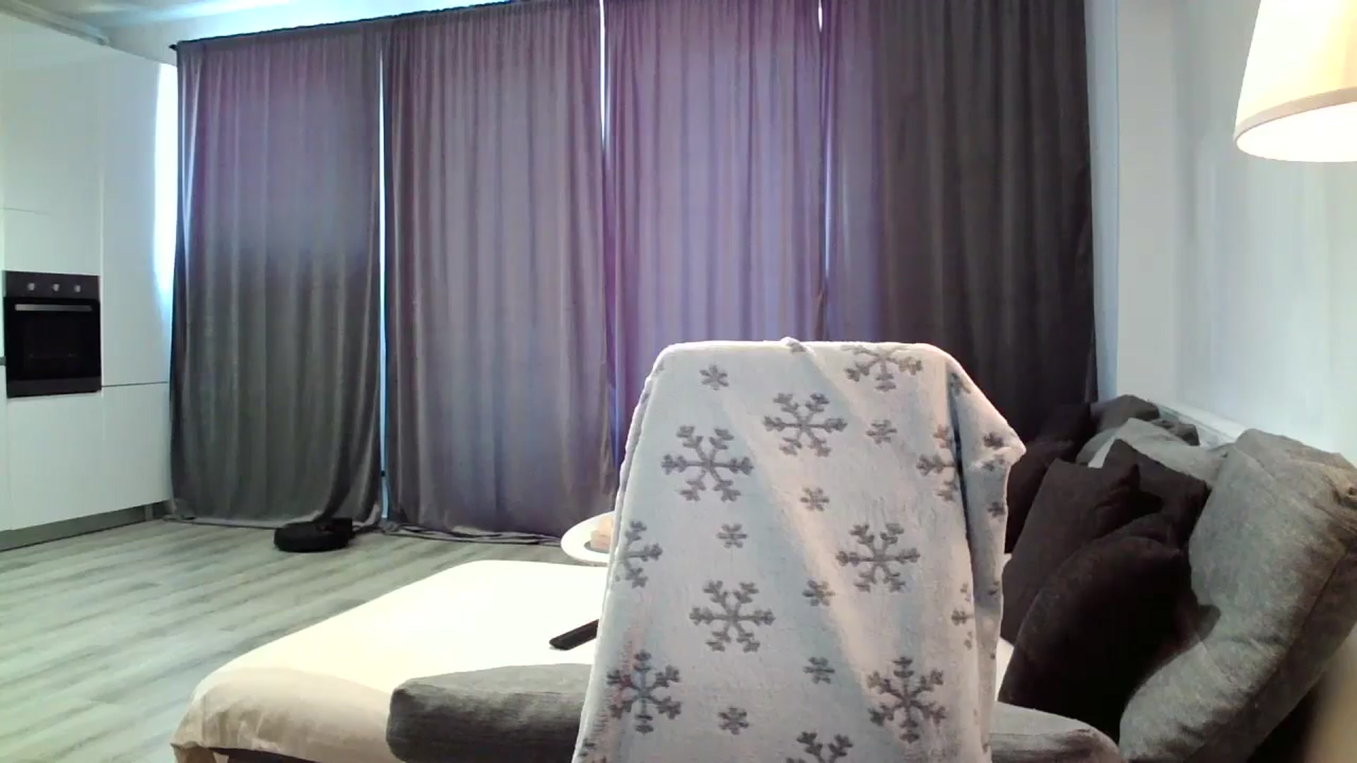 Gallery image thumbnail from SILKYWOMAN's myfreecams stream on, 10/15/2024, 13:01 image 9 of 20