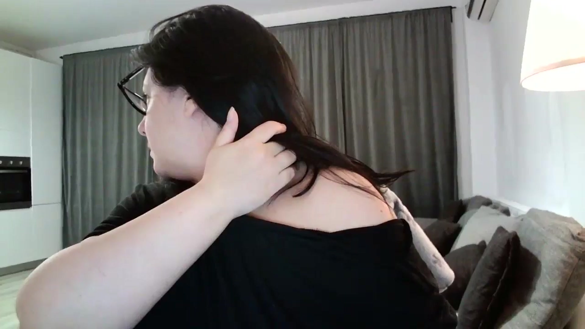 Gallery image thumbnail from SILKYWOMAN's myfreecams stream on, 10/15/2024, 17:12 image 6 of 20