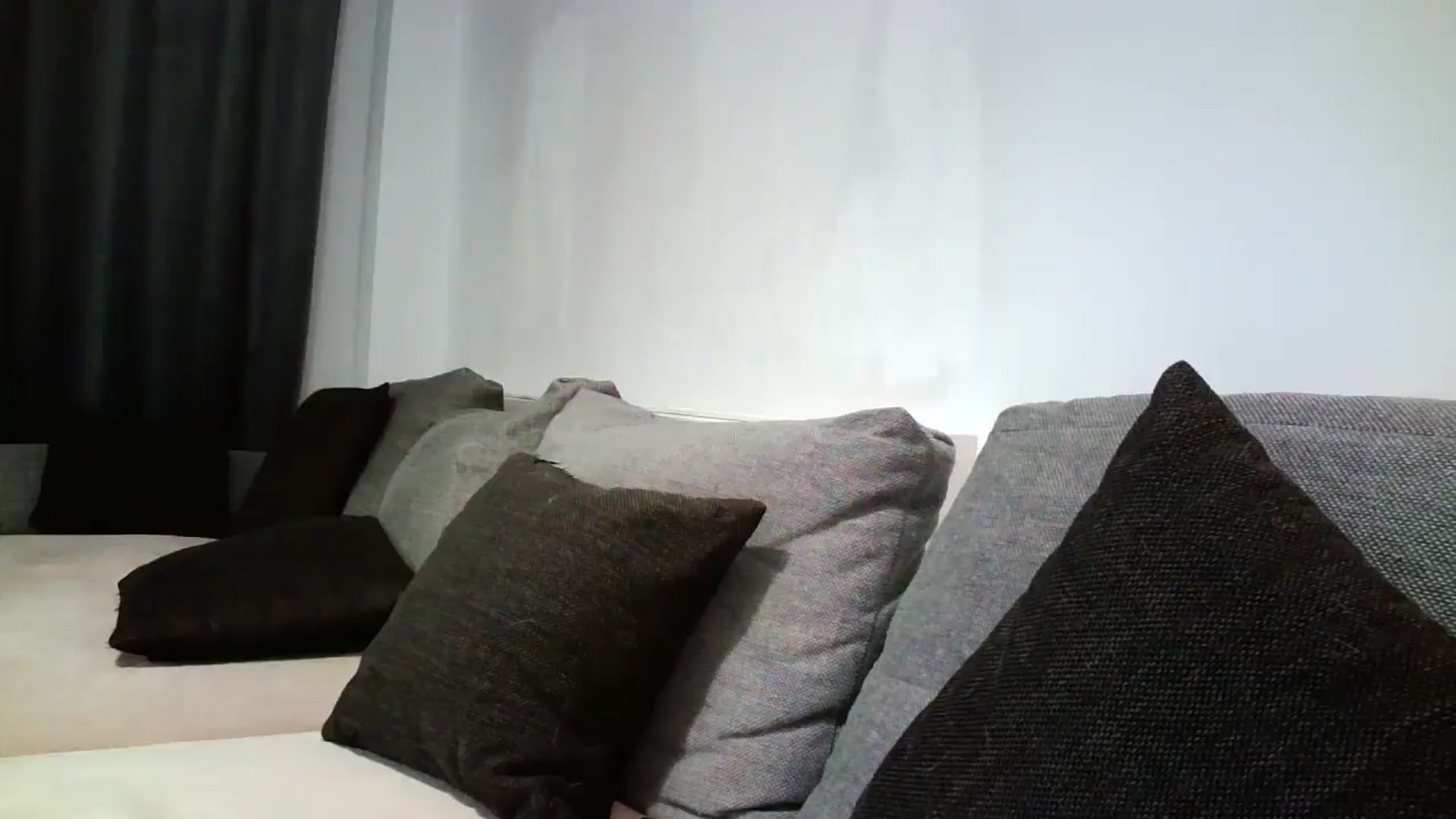 Gallery image thumbnail from SILKYWOMAN's myfreecams stream on, 10/18/2024, 19:13 image 16 of 20