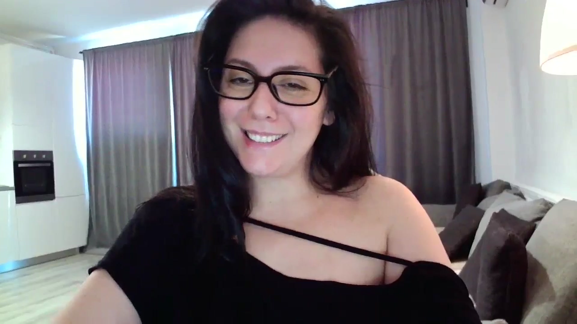 Gallery image thumbnail from SILKYWOMAN's myfreecams stream on, 10/20/2024, 12:13 image 3 of 20
