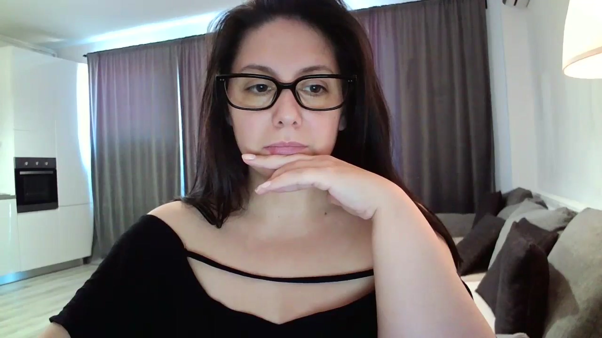 Gallery image thumbnail from SILKYWOMAN's myfreecams stream on, 10/20/2024, 12:13 image 16 of 20