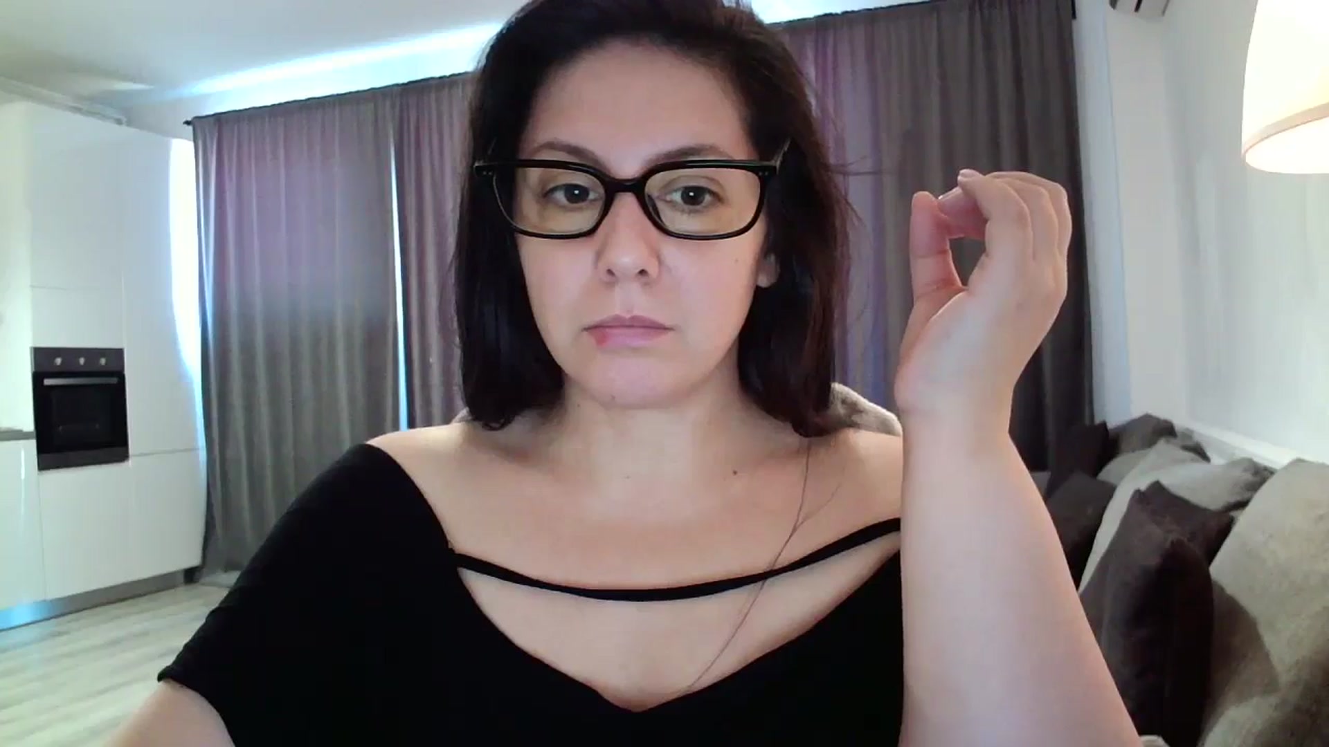 Gallery image thumbnail from SILKYWOMAN's myfreecams stream on, 10/20/2024, 12:13 image 5 of 20