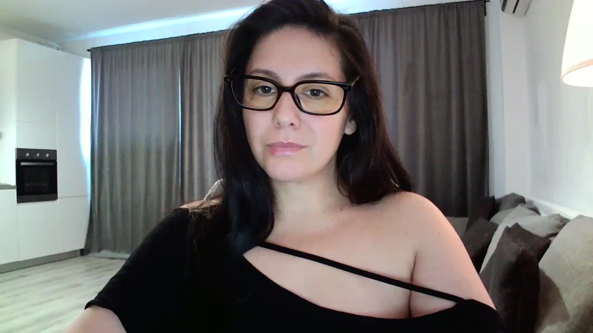 Gallery image thumbnail from SILKYWOMAN's myfreecams stream on, 10/20/2024, 14:26 image 20 of 20