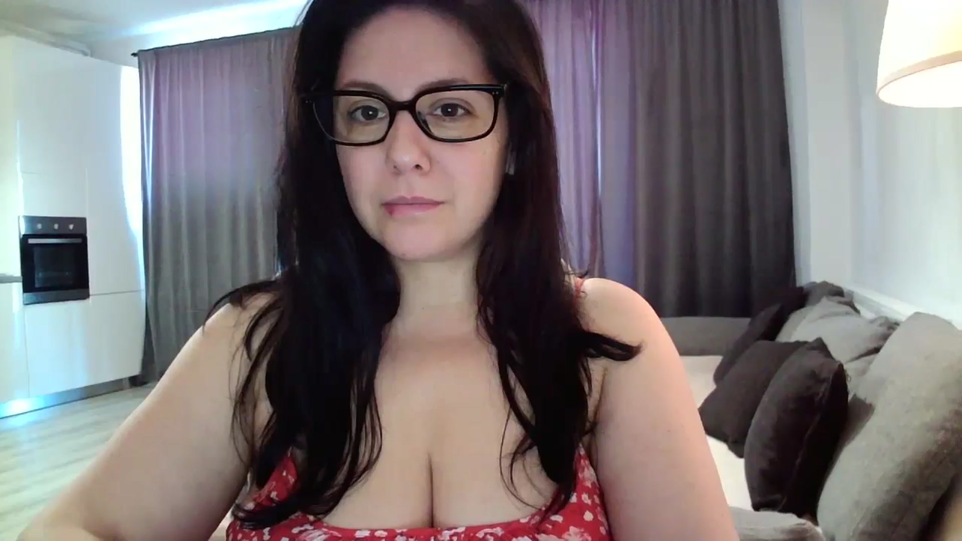Gallery image thumbnail from SILKYWOMAN's myfreecams stream on, 10/21/2024, 11:00 image 14 of 20