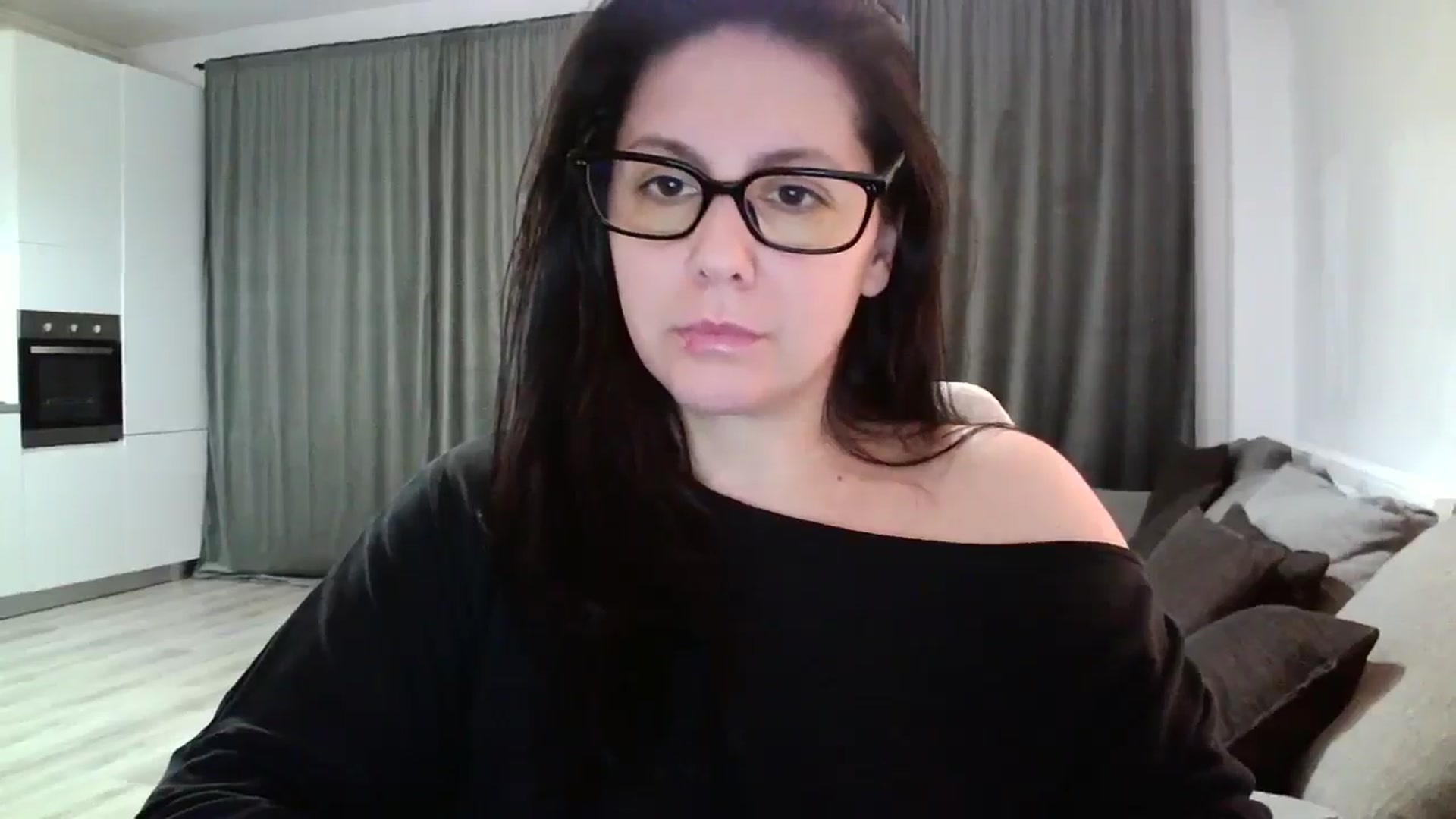 Gallery image thumbnail from SILKYWOMAN's myfreecams stream on, 10/22/2024, 18:37 image 18 of 20