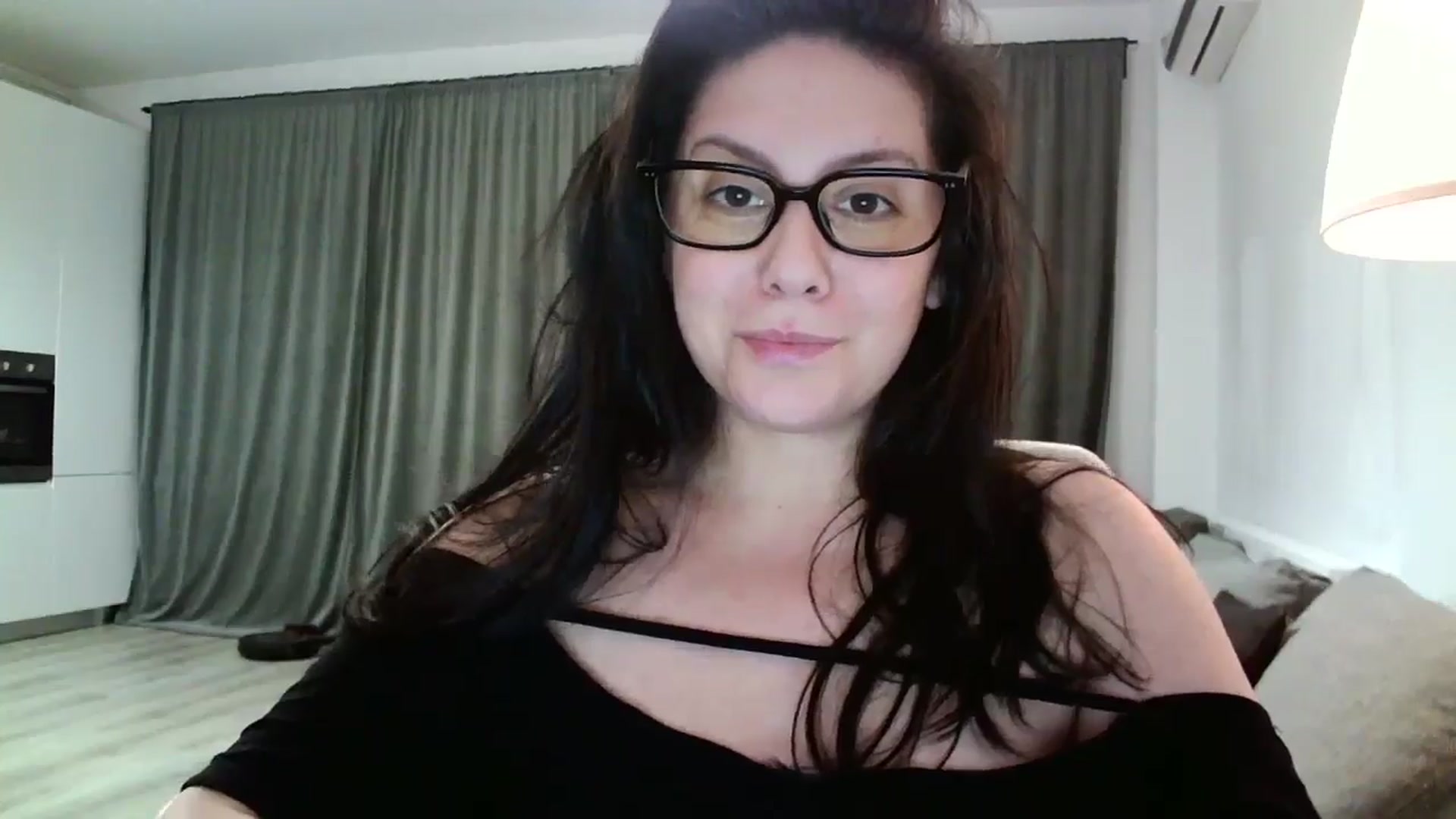 Gallery image thumbnail from SILKYWOMAN's myfreecams stream on, 10/27/2024, 16:34 image 4 of 20