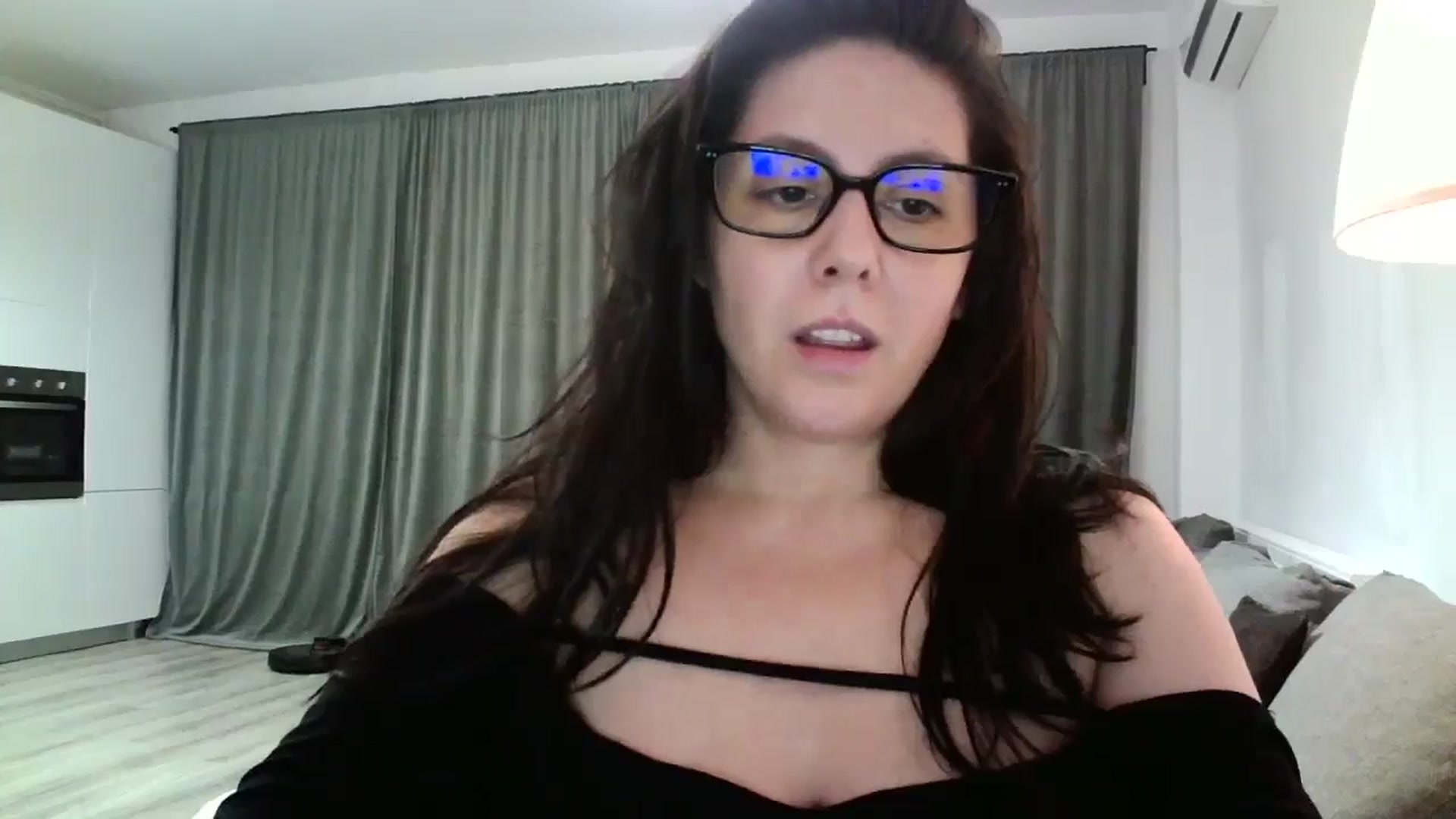 Gallery image thumbnail from SILKYWOMAN's myfreecams stream on, 10/27/2024, 16:34 image 9 of 20