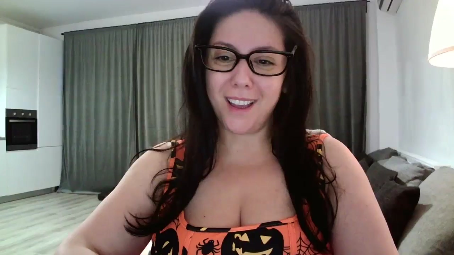 Gallery image thumbnail from SILKYWOMAN's myfreecams stream on, 10/28/2024, 16:08 image 8 of 20