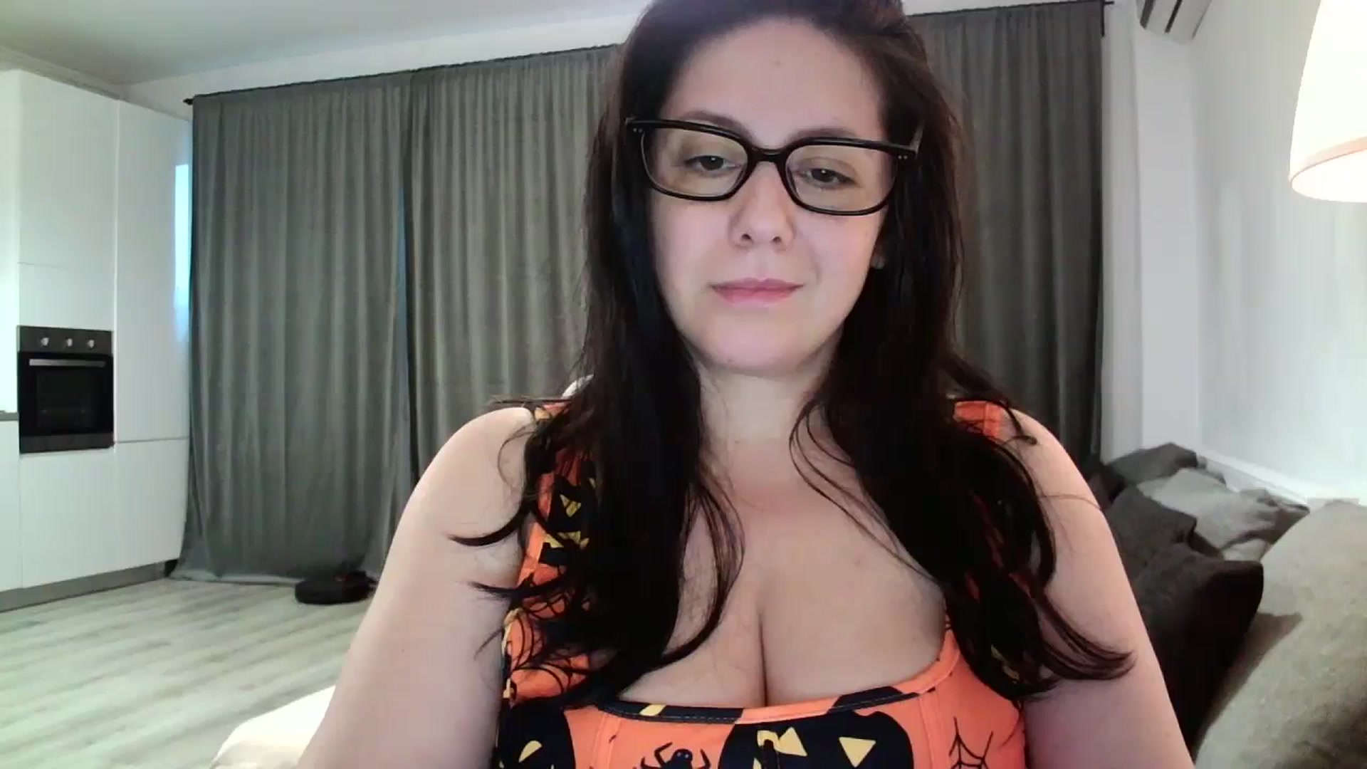 Gallery image thumbnail from SILKYWOMAN's myfreecams stream on, 10/28/2024, 16:08 image 1 of 20