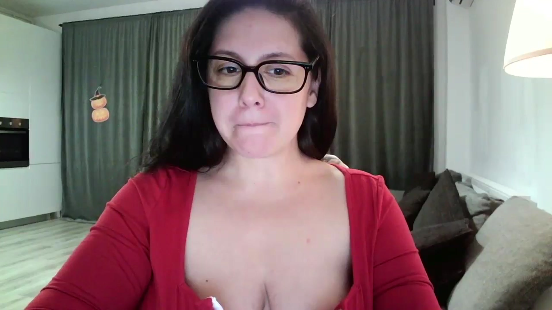 Gallery image thumbnail from SILKYWOMAN's myfreecams stream on, 10/29/2024, 19:12 image 5 of 20