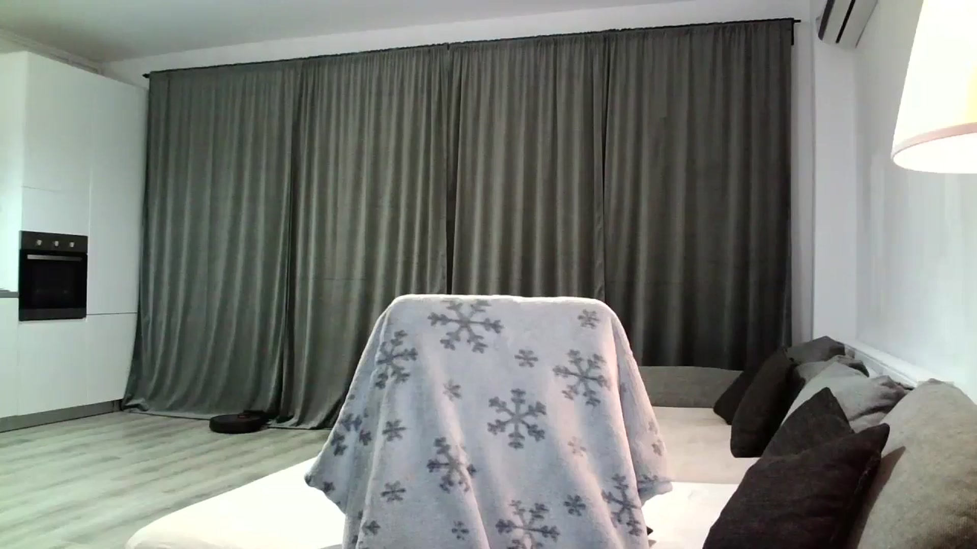 Gallery image thumbnail from SILKYWOMAN's myfreecams stream on, 11/06/2024, 16:46 image 8 of 20