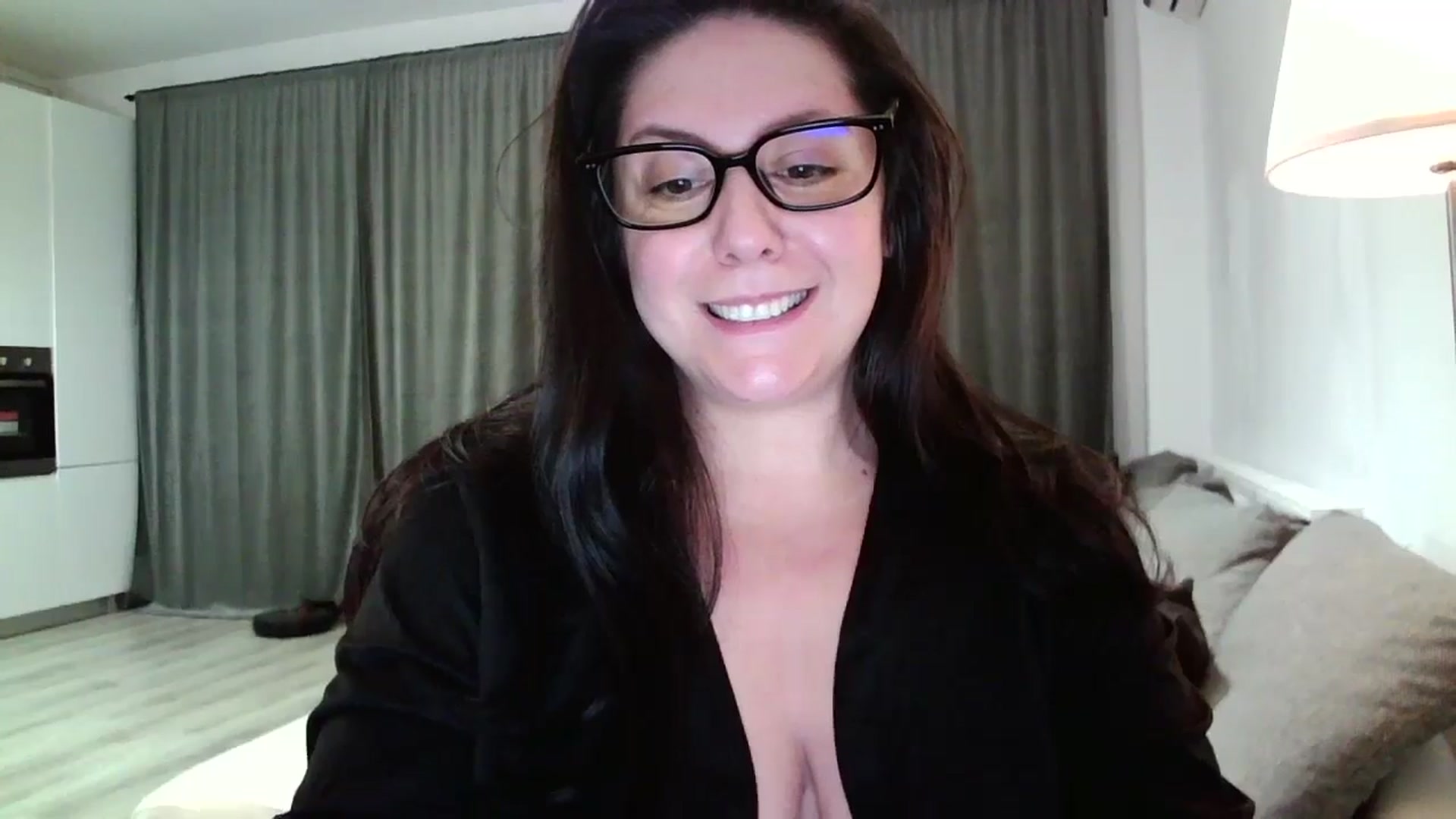 Gallery image thumbnail from SILKYWOMAN's myfreecams stream on, 11/07/2024, 15:48 image 10 of 20