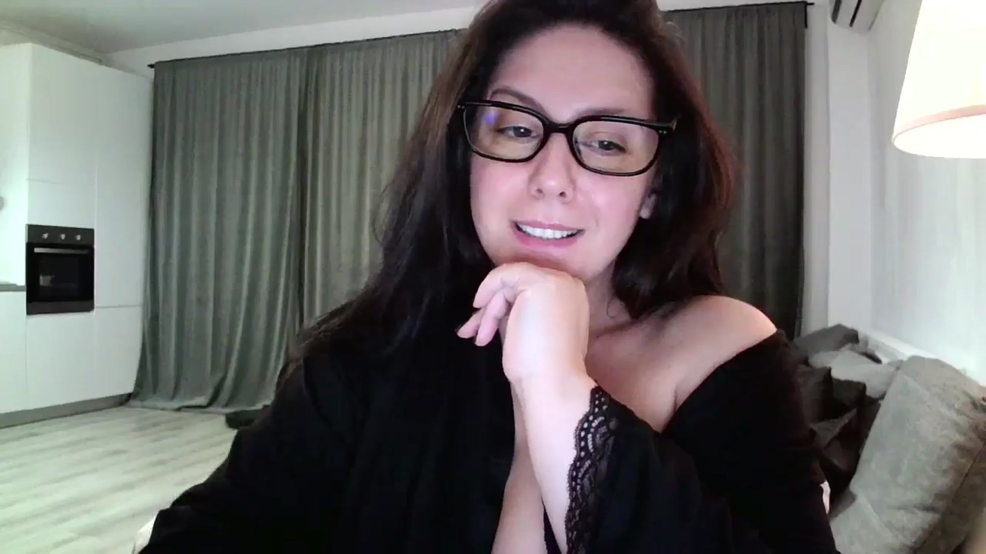 Gallery image thumbnail from SILKYWOMAN's myfreecams stream on, 11/09/2024, 18:31 image 2 of 20