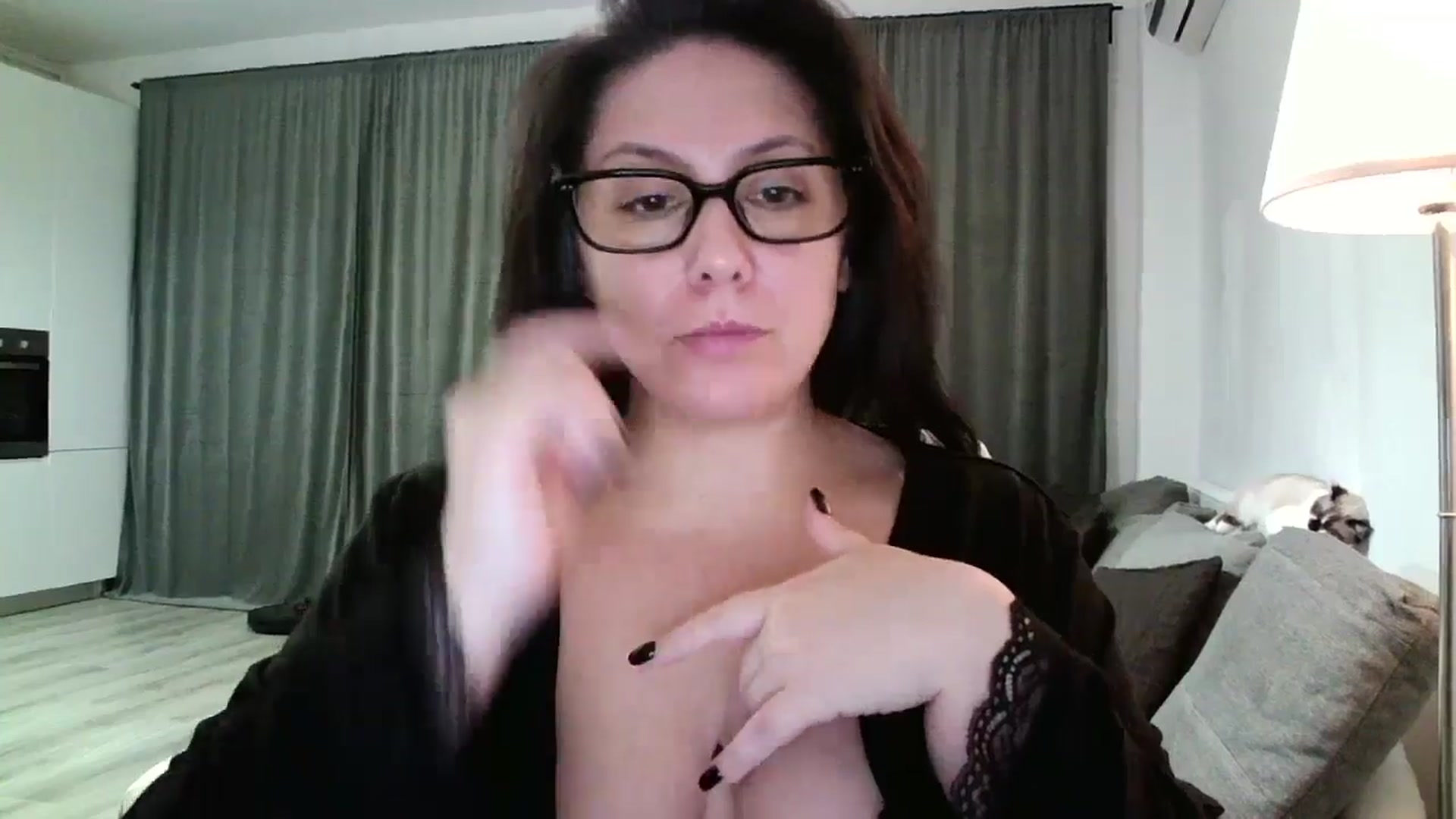Gallery image thumbnail from SILKYWOMAN's myfreecams stream on, 11/10/2024, 18:11 image 19 of 20