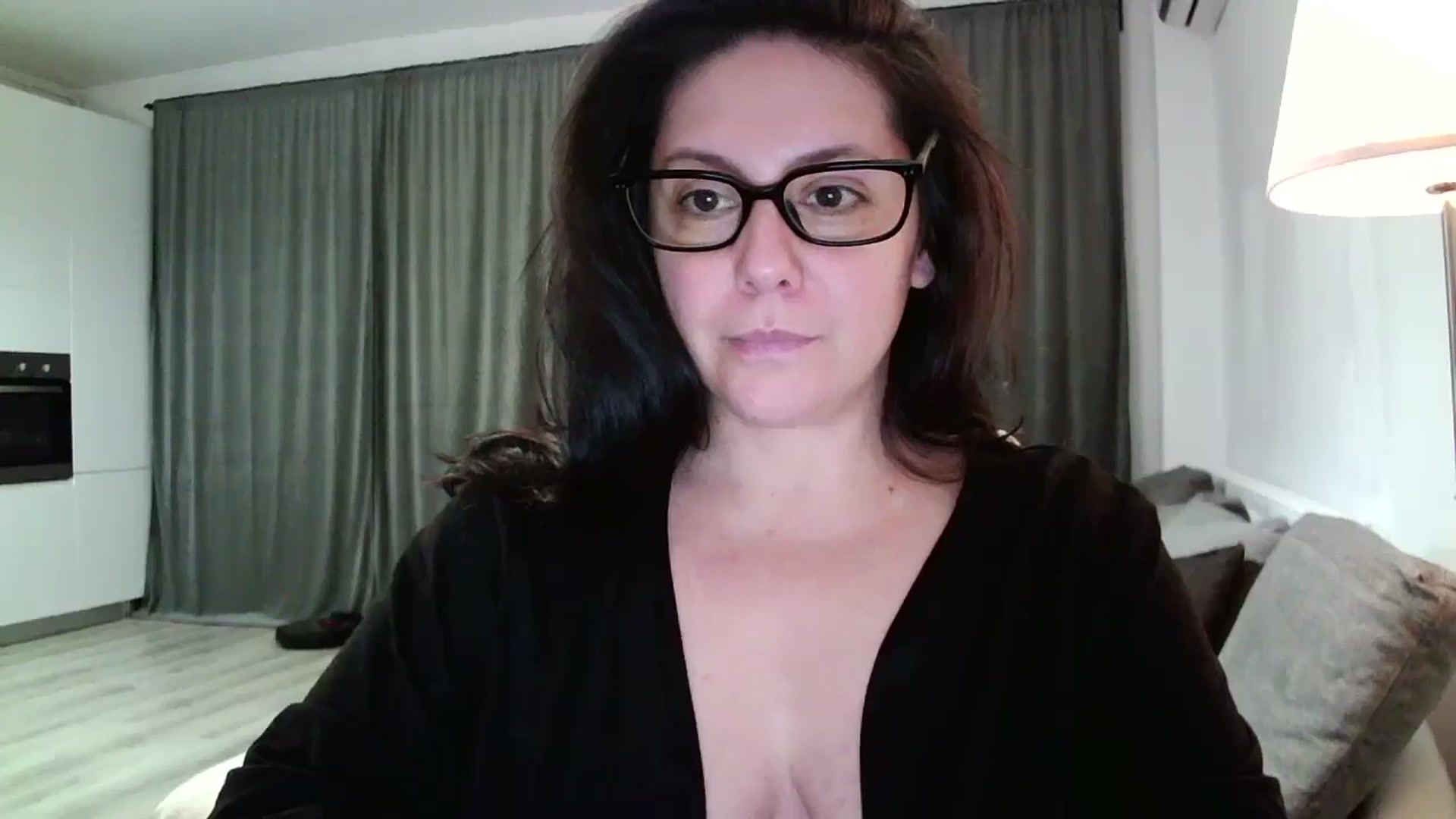 Gallery image thumbnail from SILKYWOMAN's myfreecams stream on, 11/10/2024, 18:55 image 2 of 20