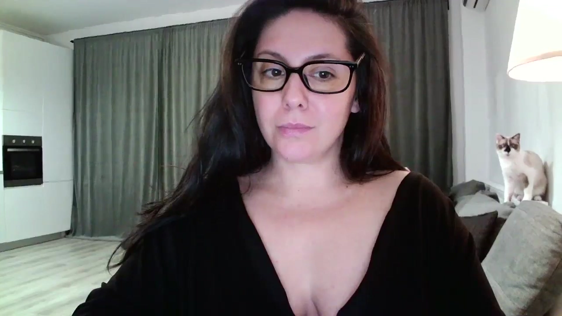 Gallery image thumbnail from SILKYWOMAN's myfreecams stream on, 11/10/2024, 18:55 image 4 of 20