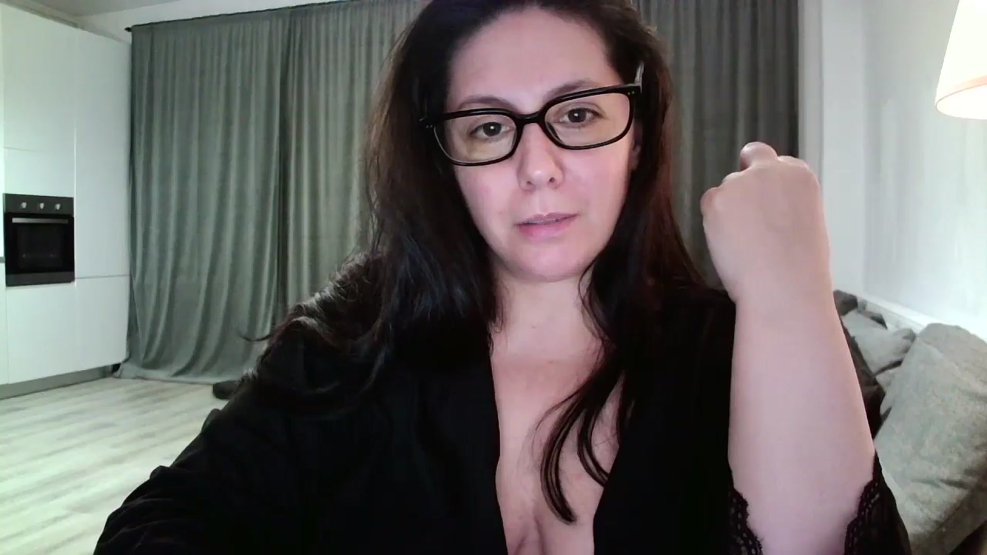 Gallery image thumbnail from SILKYWOMAN's myfreecams stream on, 11/12/2024, 19:30 image 19 of 20