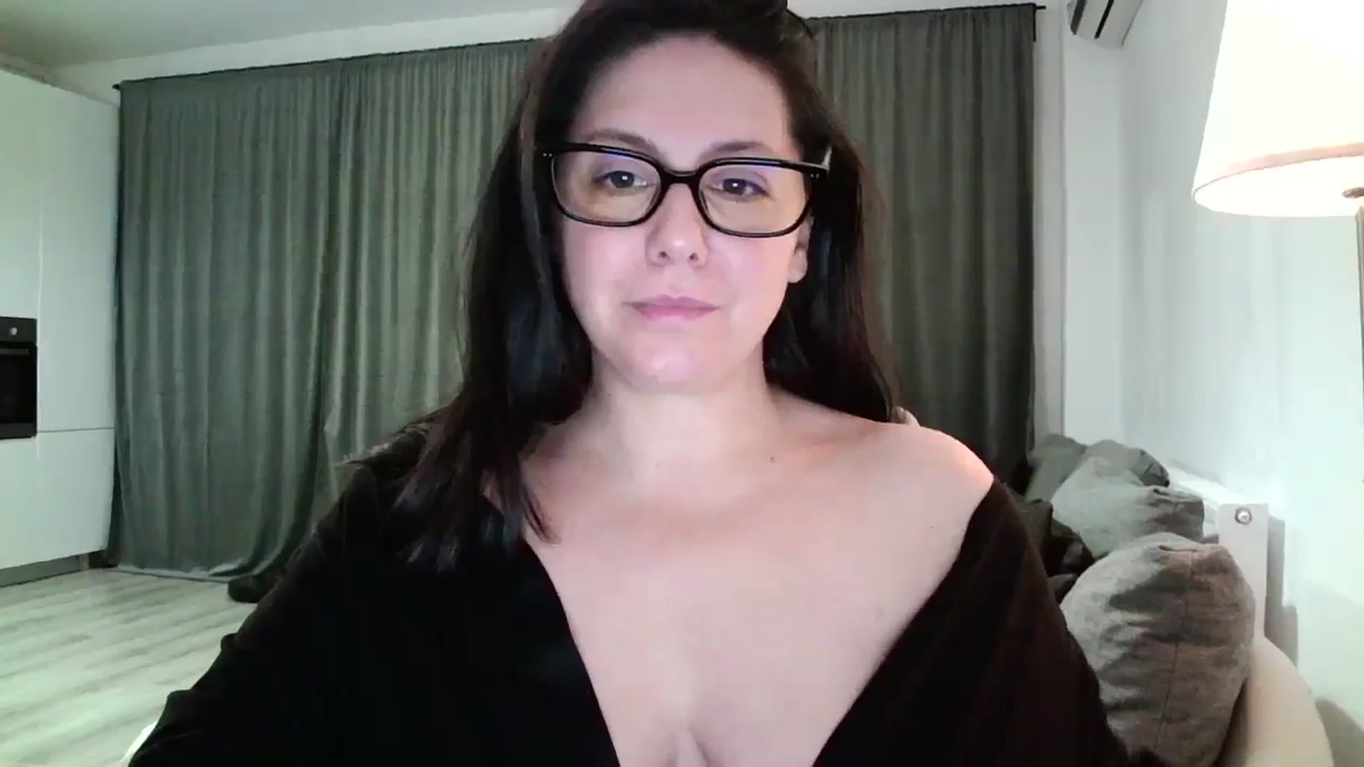 Gallery image thumbnail from SILKYWOMAN's myfreecams stream on, 11/16/2024, 15:12 image 20 of 20