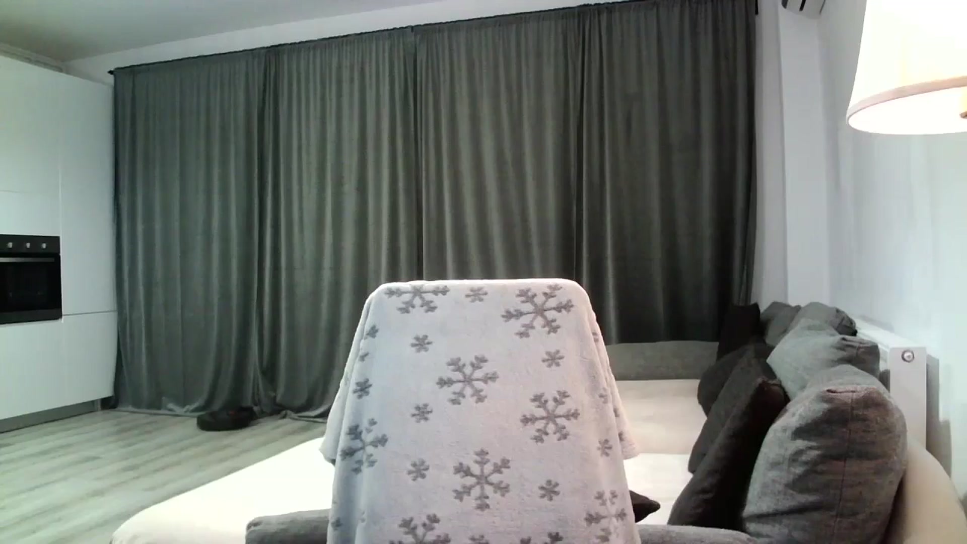 Gallery image thumbnail from SILKYWOMAN's myfreecams stream on, 11/17/2024, 15:45 image 9 of 20