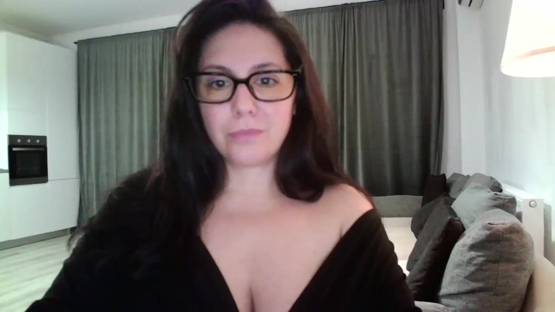 Gallery image thumbnail from SILKYWOMAN's myfreecams stream on, 11/17/2024, 15:45 image 20 of 20