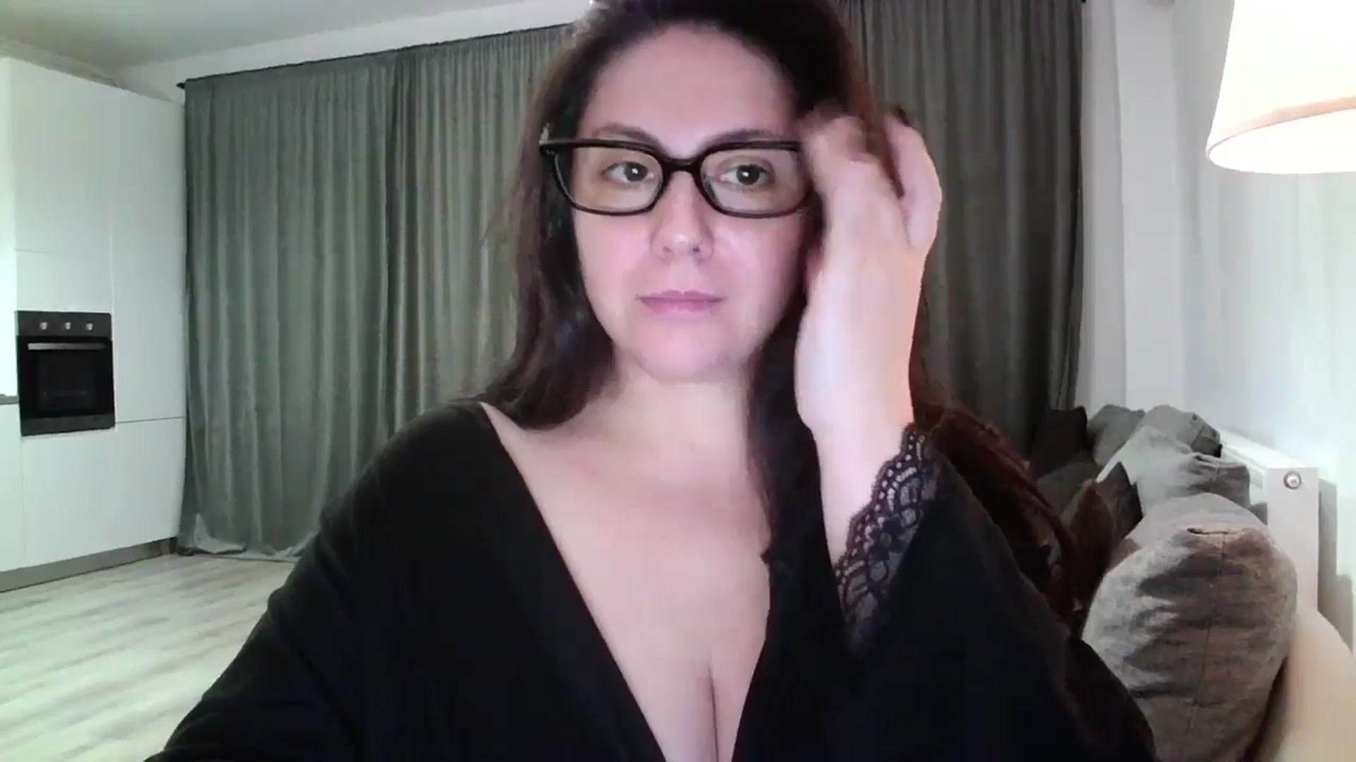Gallery image thumbnail from SILKYWOMAN's myfreecams stream on, 11/17/2024, 19:10 image 11 of 20
