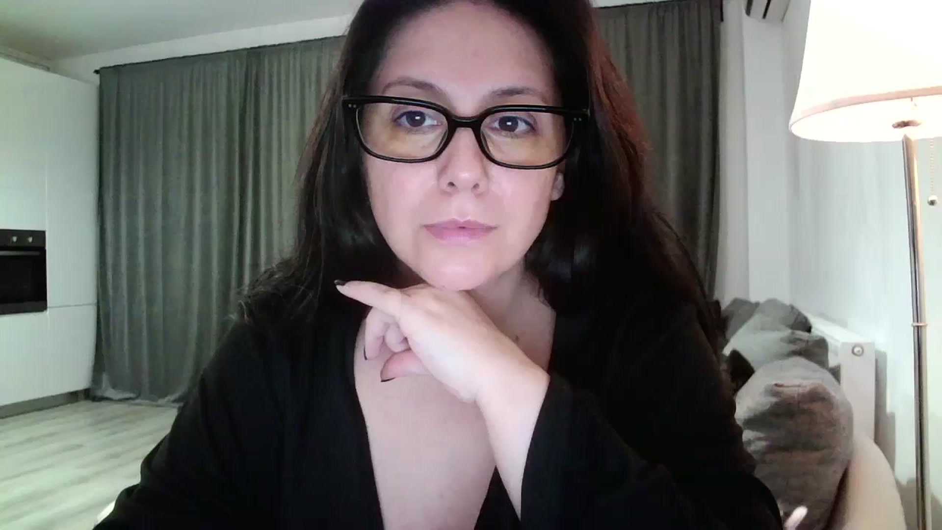 Gallery image thumbnail from SILKYWOMAN's myfreecams stream on, 11/17/2024, 20:36 image 14 of 20