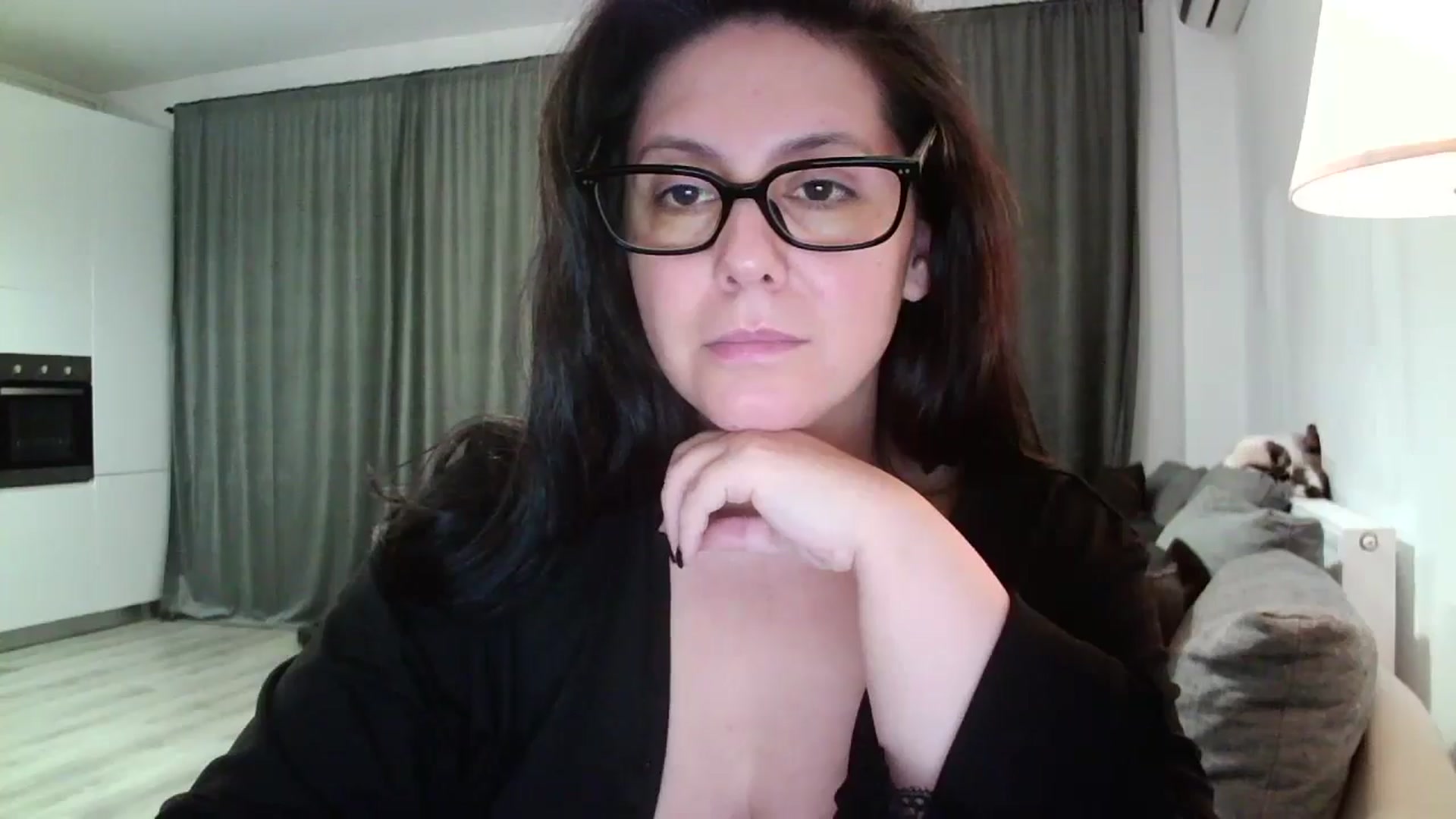 Gallery image thumbnail from SILKYWOMAN's myfreecams stream on, 11/17/2024, 20:36 image 16 of 20
