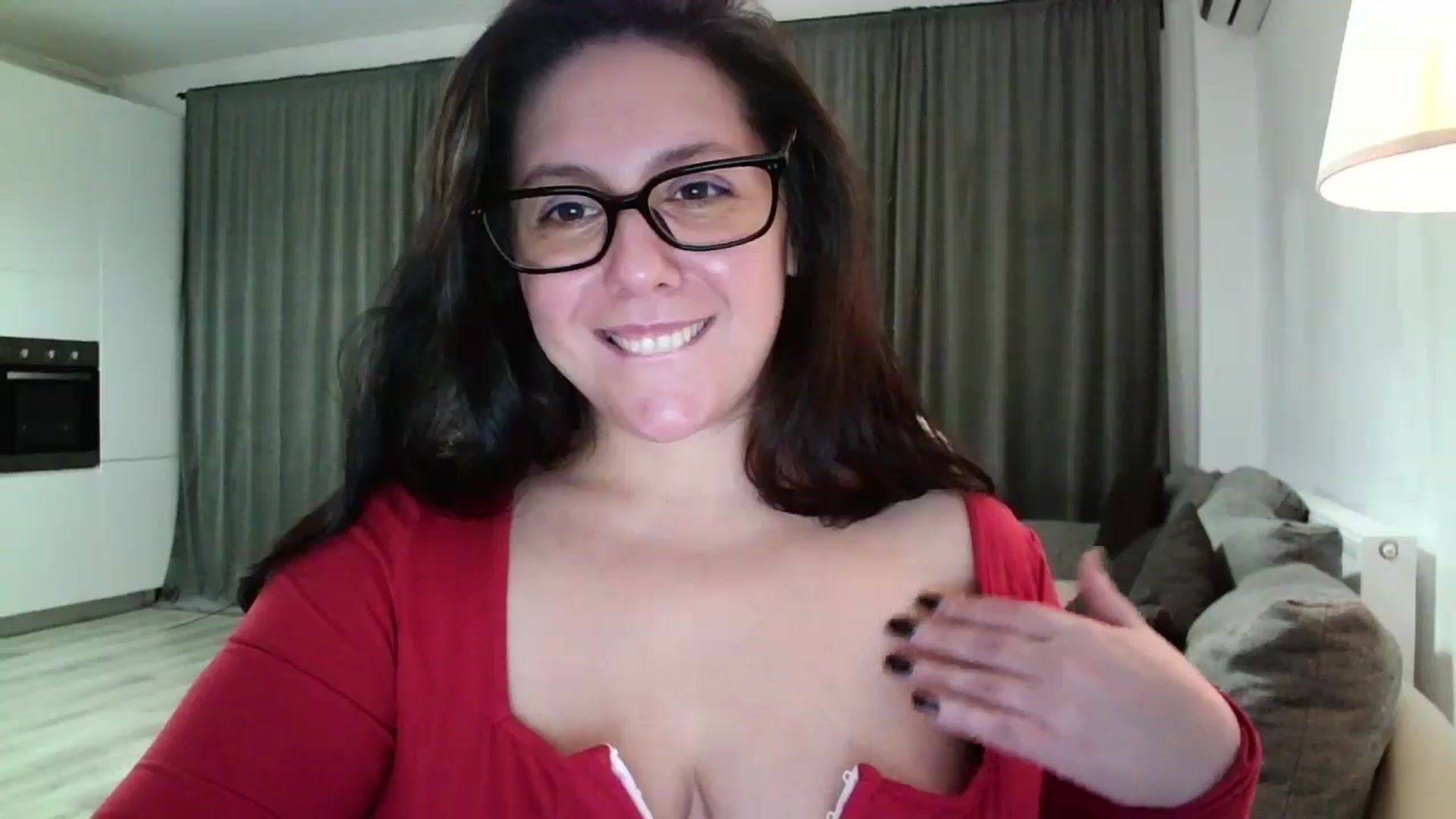 Gallery image thumbnail from SILKYWOMAN's myfreecams stream on, 11/18/2024, 16:14 image 5 of 20