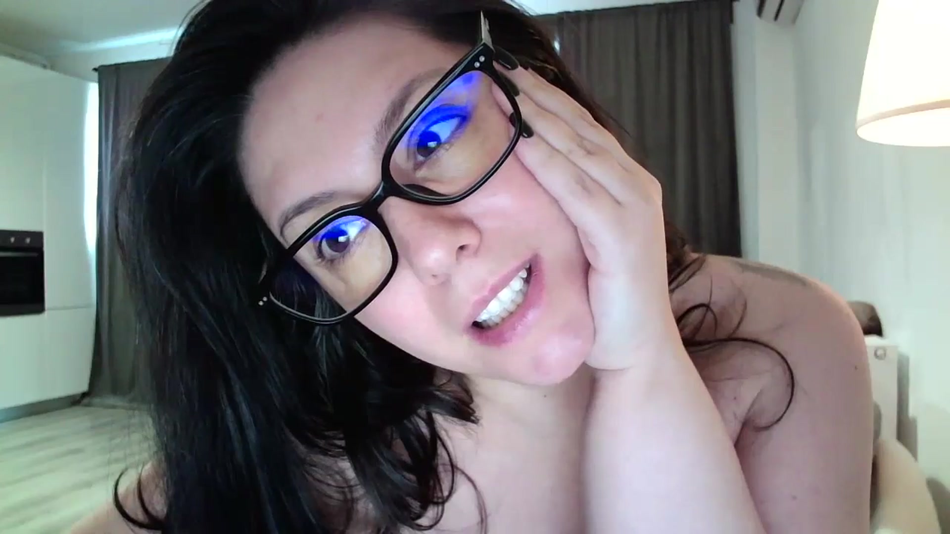 Gallery image thumbnail from SILKYWOMAN's myfreecams stream on, 11/22/2024, 12:07 image 8 of 20