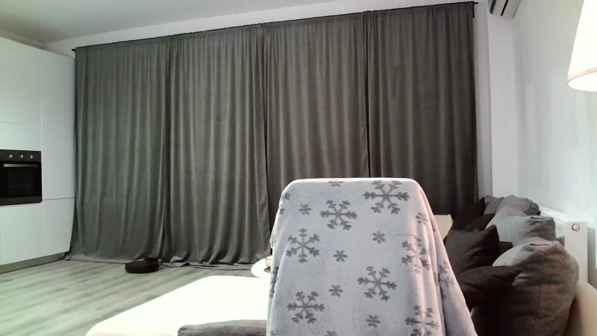 Gallery image thumbnail from SILKYWOMAN's myfreecams stream on, 11/22/2024, 17:50 image 6 of 20