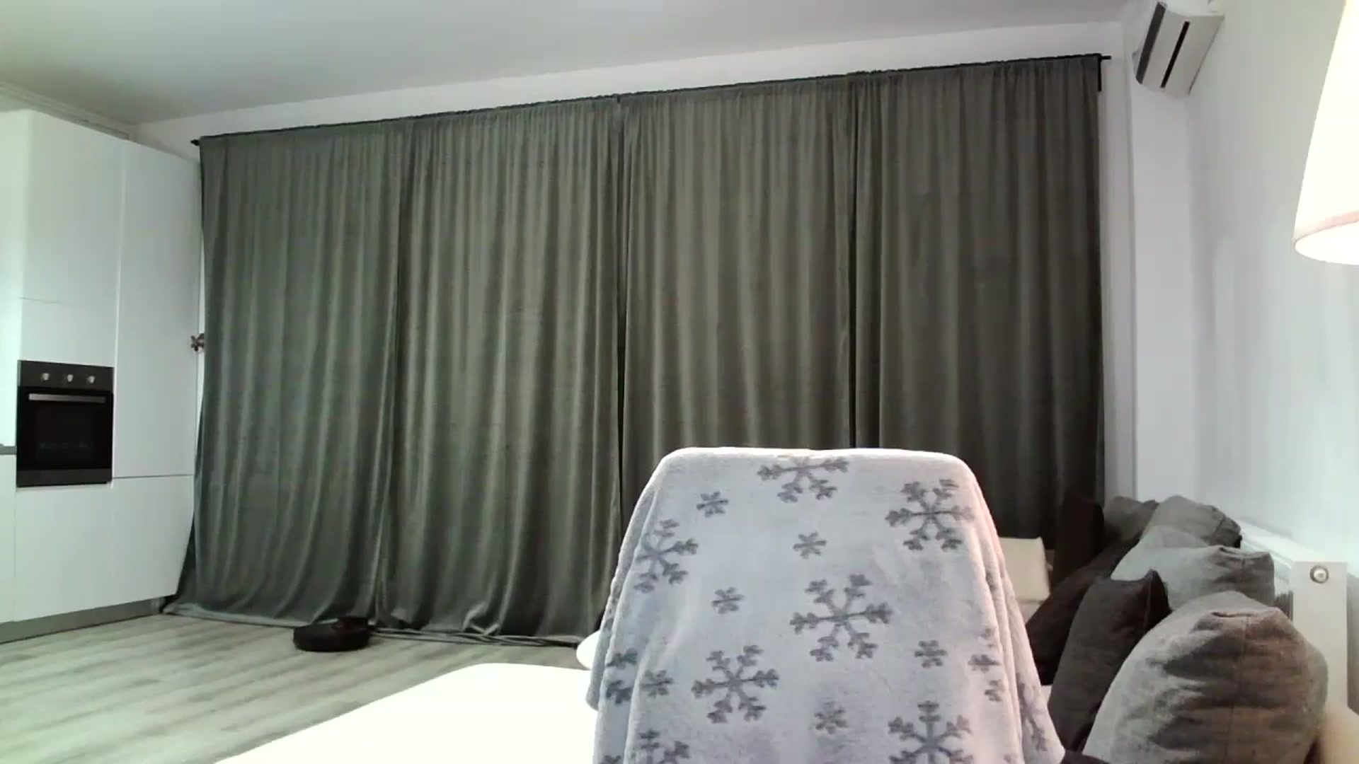 Gallery image thumbnail from SILKYWOMAN's myfreecams stream on, 11/23/2024, 17:27 image 19 of 20
