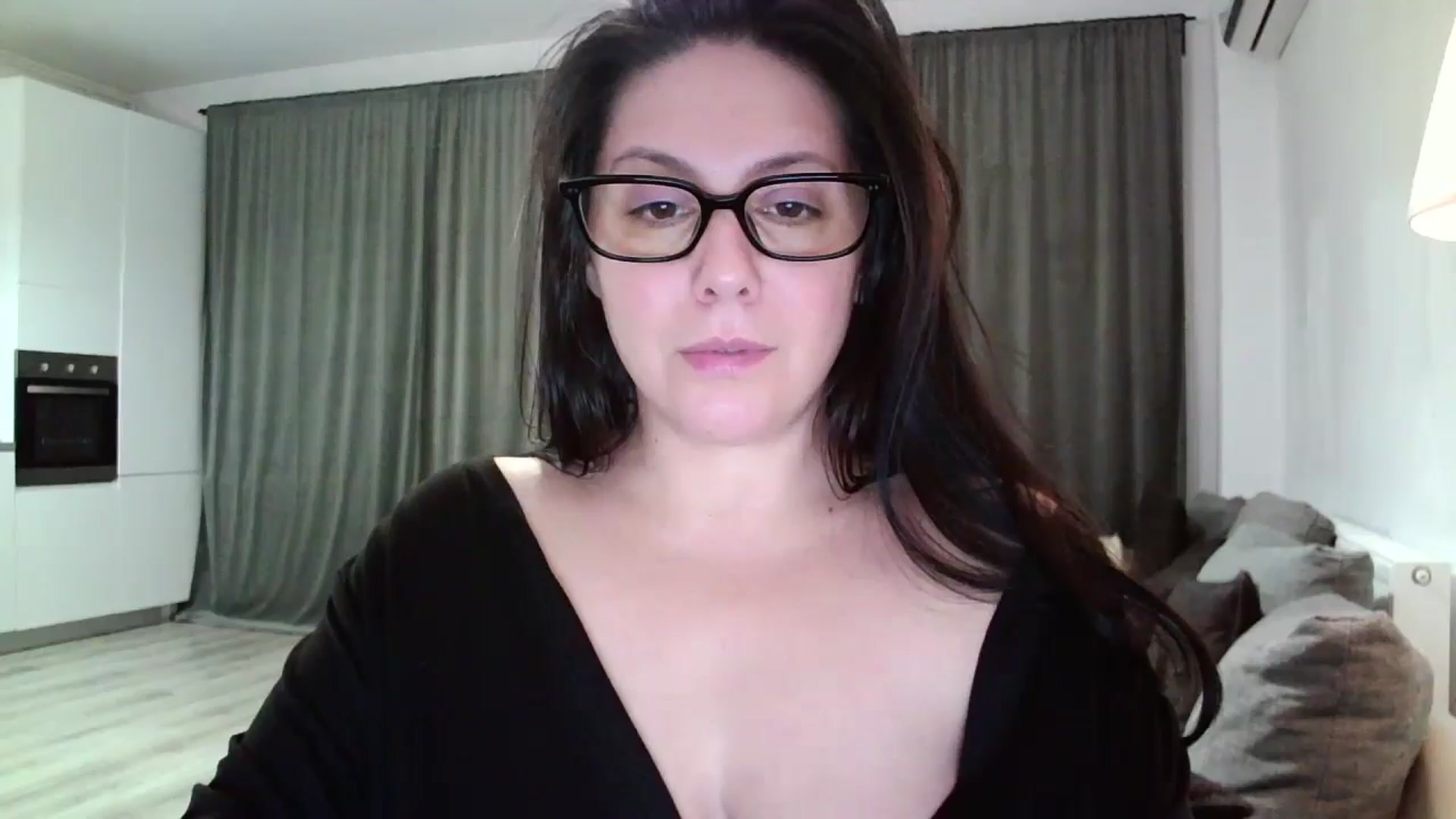 Gallery image thumbnail from SILKYWOMAN's myfreecams stream on, 11/23/2024, 21:18 image 1 of 20
