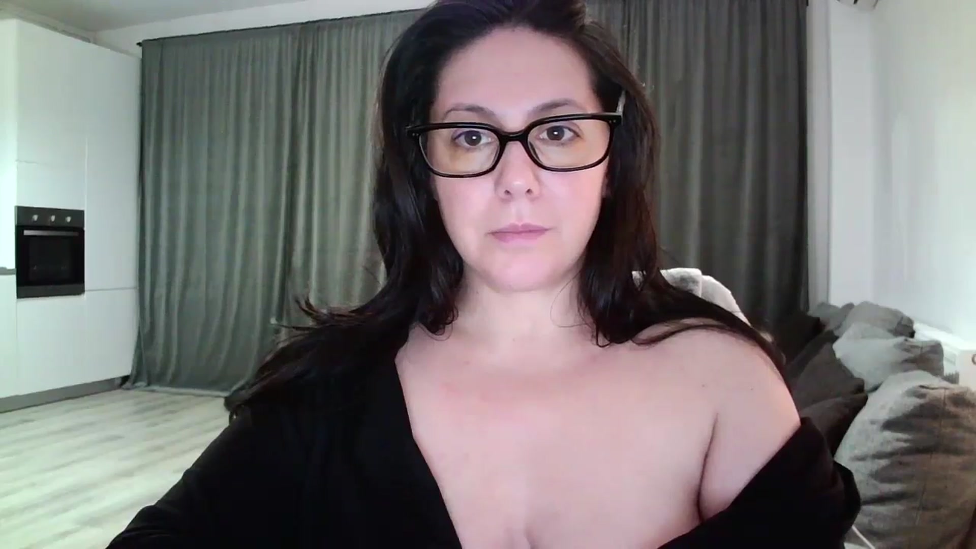 Gallery image thumbnail from SILKYWOMAN's myfreecams stream on, 11/24/2024, 16:55 image 9 of 20