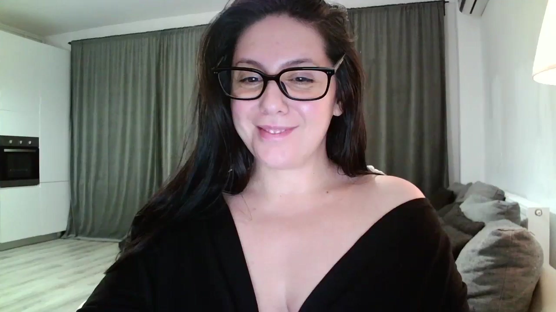 Gallery image thumbnail from SILKYWOMAN's myfreecams stream on, 11/24/2024, 20:29 image 2 of 20