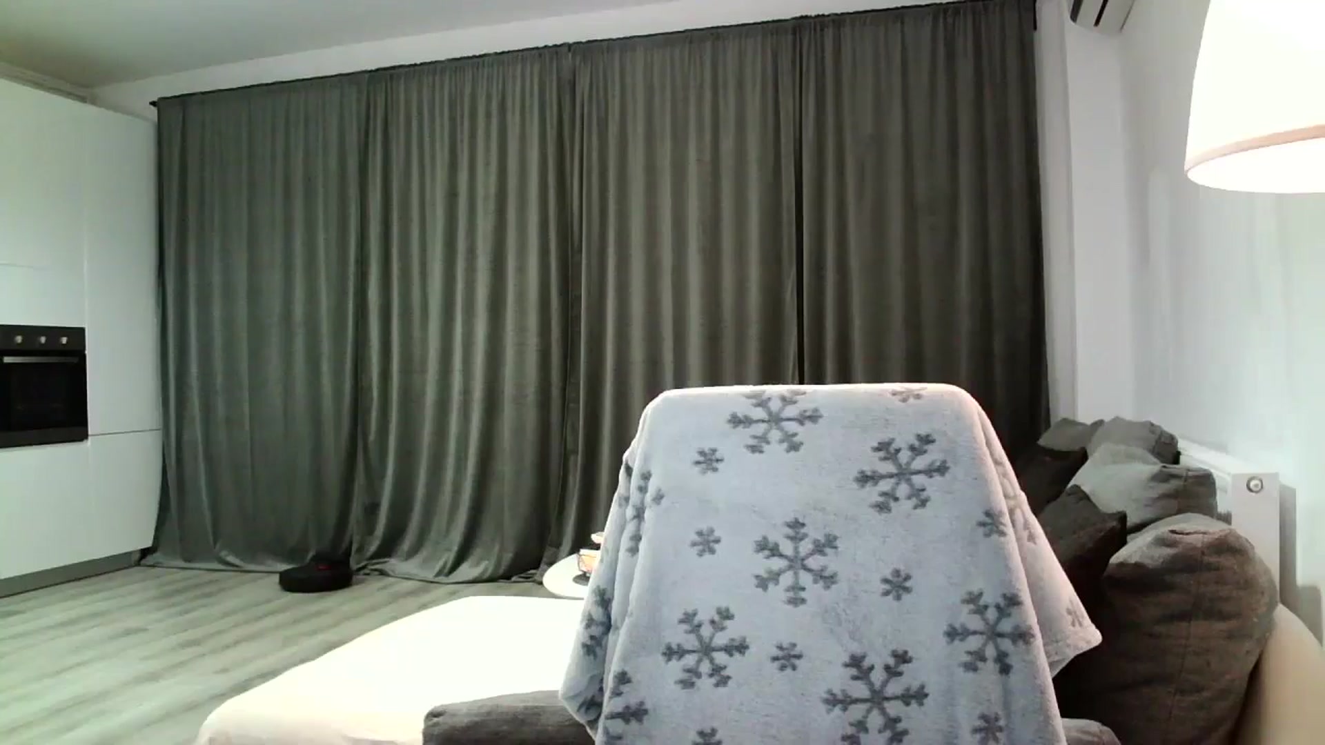Gallery image thumbnail from SILKYWOMAN's myfreecams stream on, 11/26/2024, 17:09 image 14 of 20