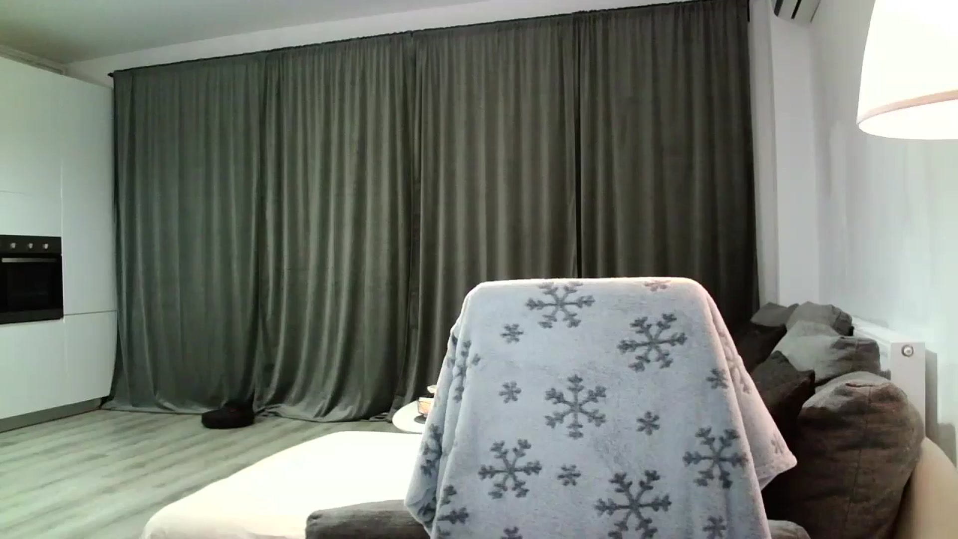 Gallery image thumbnail from SILKYWOMAN's myfreecams stream on, 11/26/2024, 17:09 image 15 of 20