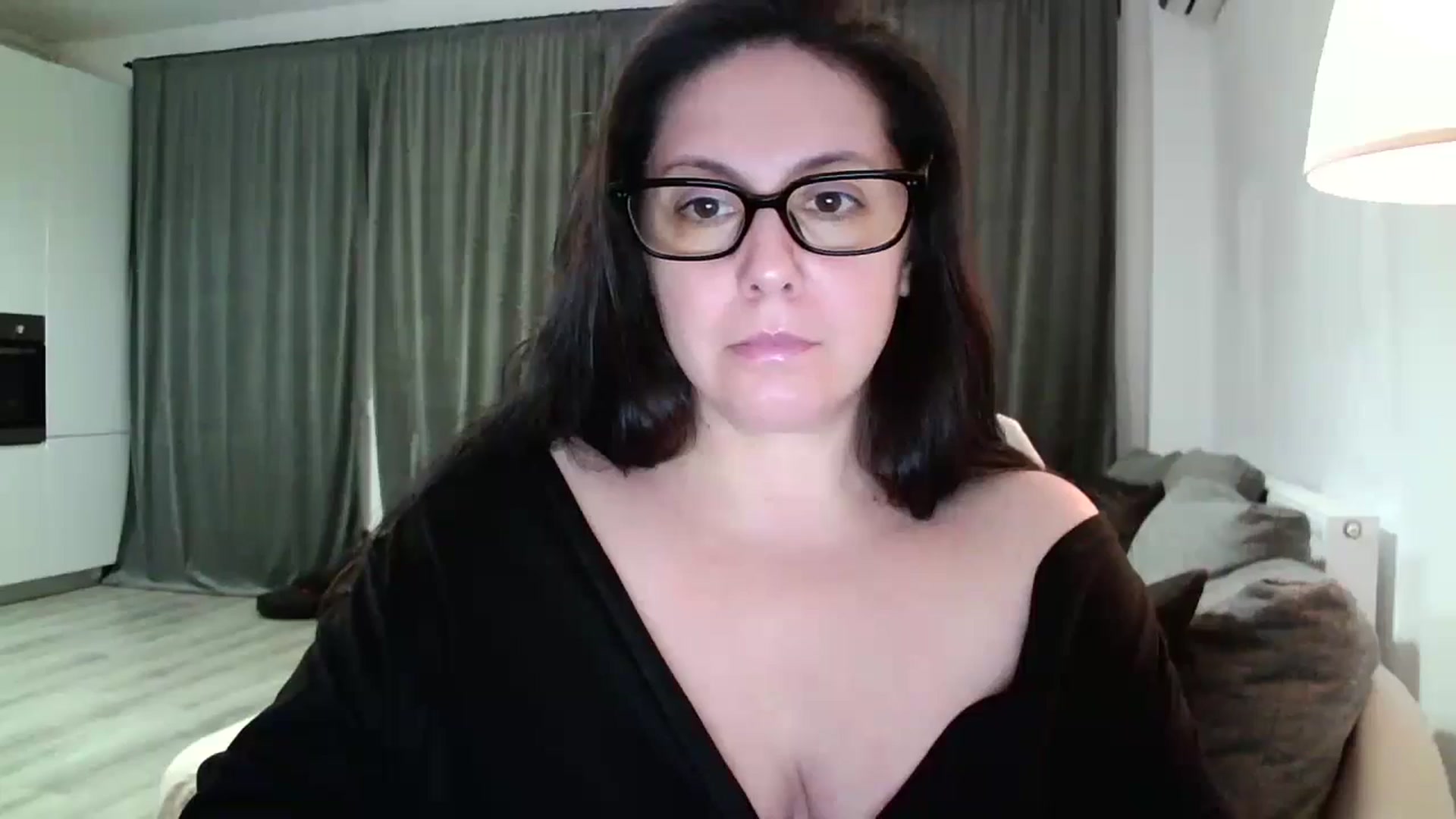 Gallery image thumbnail from SILKYWOMAN's myfreecams stream on, 11/26/2024, 19:08 image 20 of 20