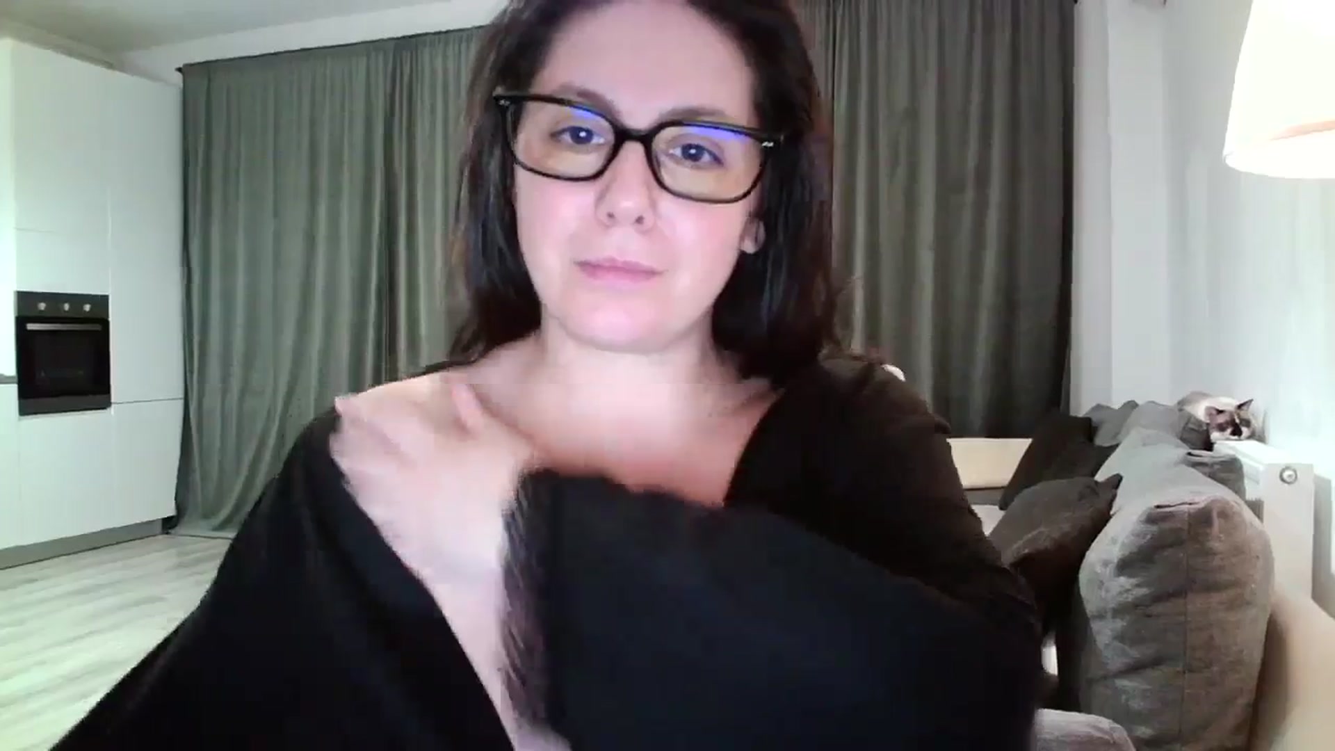 Gallery image thumbnail from SILKYWOMAN's myfreecams stream on, 11/30/2024, 17:10 image 11 of 20