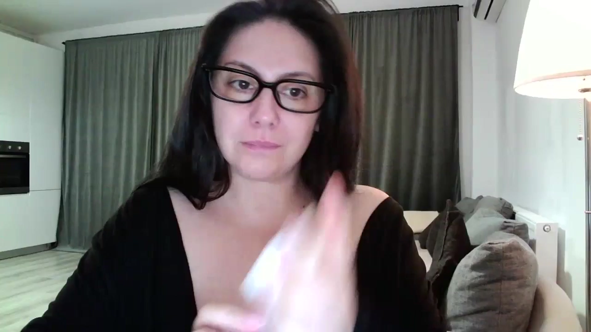 Gallery image thumbnail from SILKYWOMAN's myfreecams stream on, 12/01/2024, 18:16 image 5 of 20