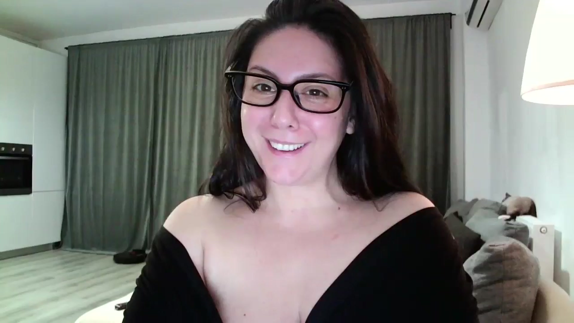 Gallery image thumbnail from SILKYWOMAN's myfreecams stream on, 12/02/2024, 20:51 image 1 of 20