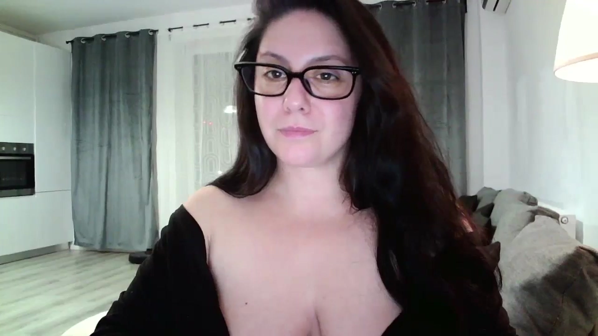 Gallery image thumbnail from SILKYWOMAN's myfreecams stream on, 12/15/2024, 17:20 image 20 of 20