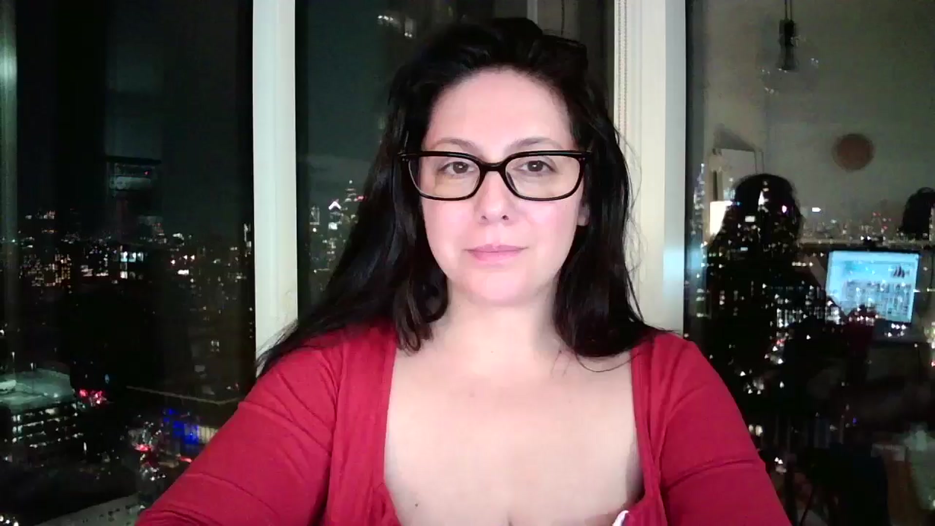 Gallery image thumbnail from SILKYWOMAN's myfreecams stream on, 12/21/2024, 23:13 image 9 of 20