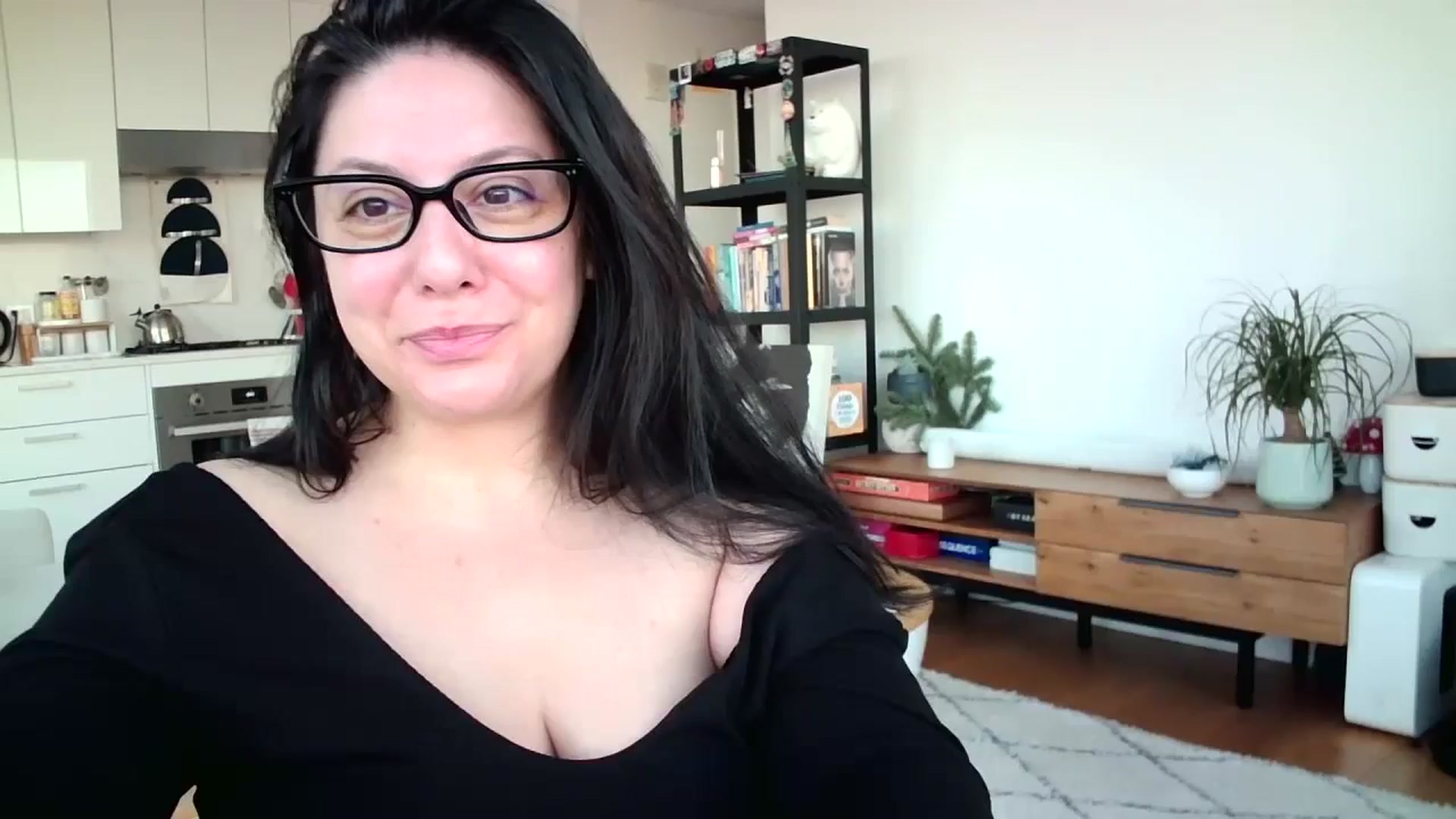 Gallery image thumbnail from SILKYWOMAN's myfreecams stream on, 12/22/2024, 13:48 image 1 of 20
