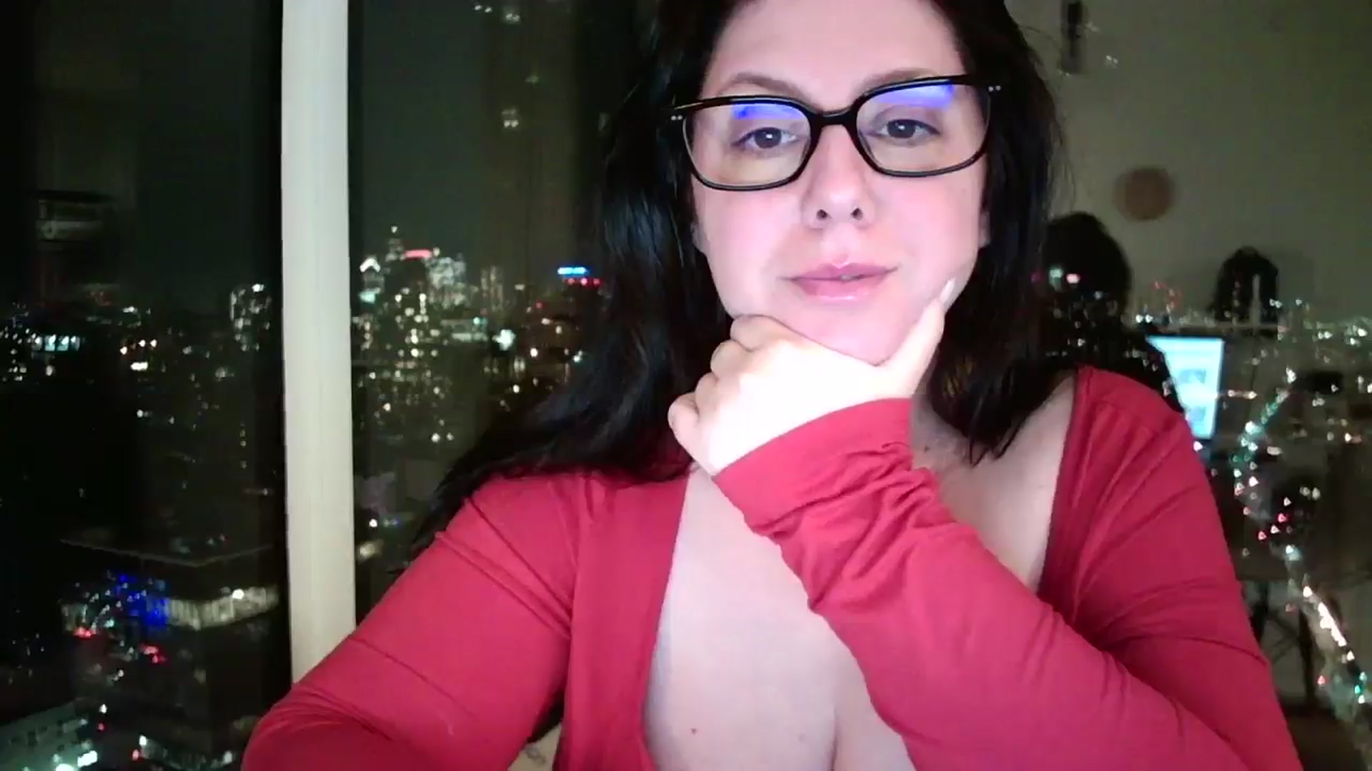 Gallery image thumbnail from SILKYWOMAN's myfreecams stream on, 12/24/2024, 24:40 image 11 of 20