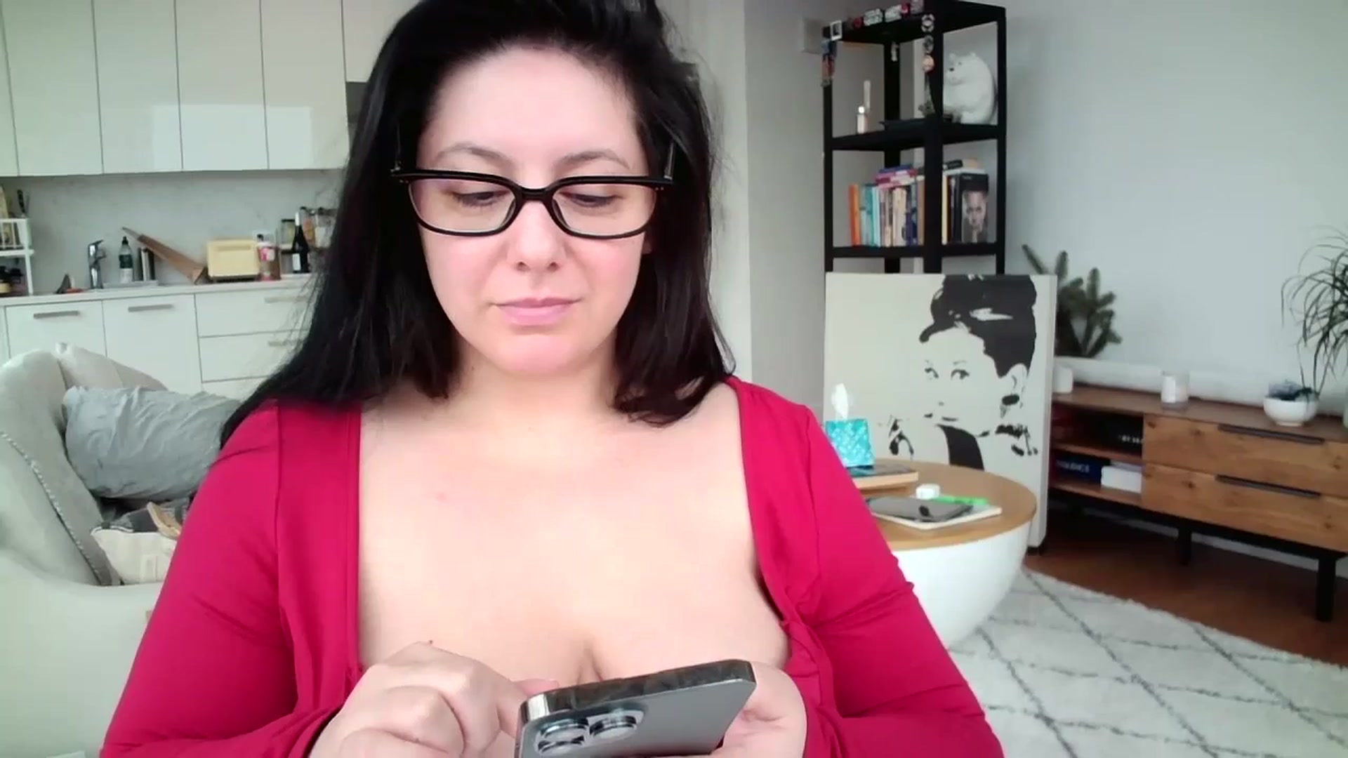 Gallery image thumbnail from SILKYWOMAN's myfreecams stream on, 12/25/2024, 15:29 image 19 of 20