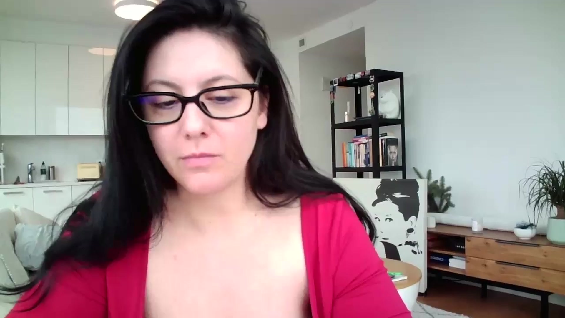 Gallery image thumbnail from SILKYWOMAN's myfreecams stream on, 12/25/2024, 15:56 image 20 of 20