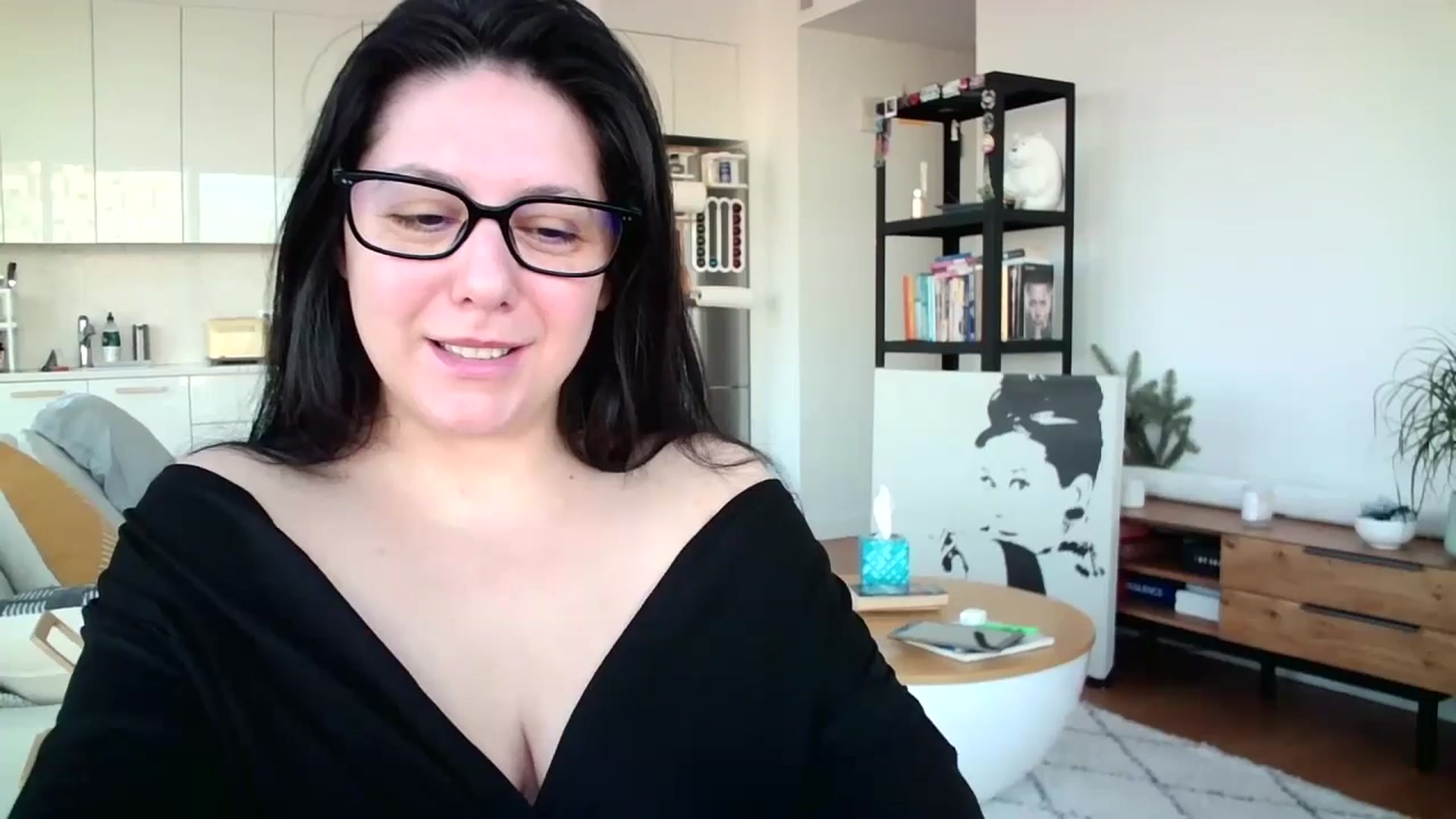 Gallery image thumbnail from SILKYWOMAN's myfreecams stream on, 12/26/2024, 14:27 image 2 of 20