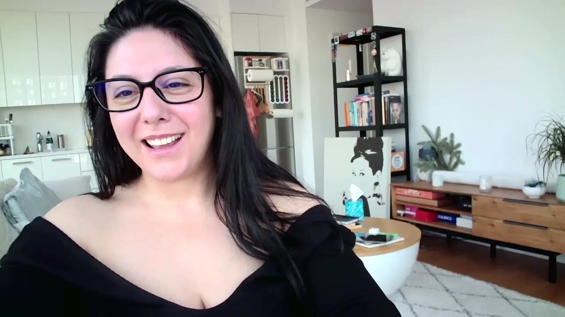 Gallery image thumbnail from SILKYWOMAN's myfreecams stream on, 12/27/2024, 15:56 image 3 of 20